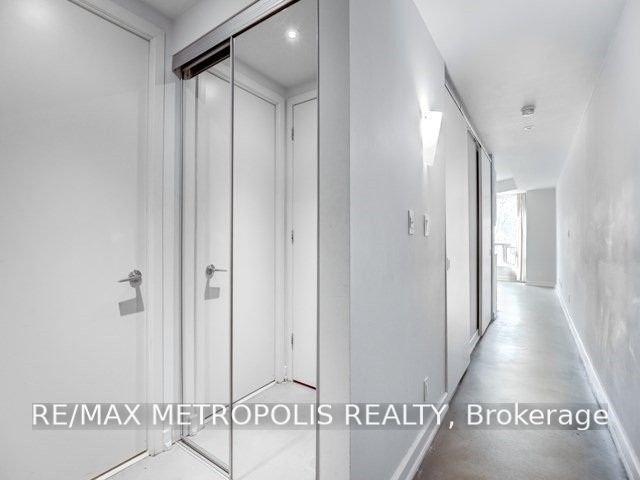 350 Wellington Street W M08, Toronto, ON M5V 3W9 photo 4