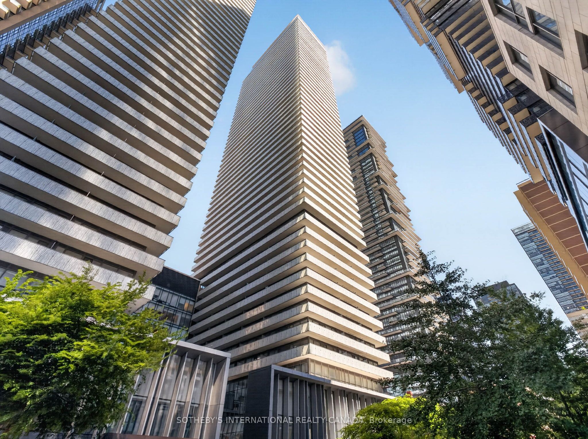 50 Charles Street E 5501, Toronto, ON M4Y 0C3 photo 2