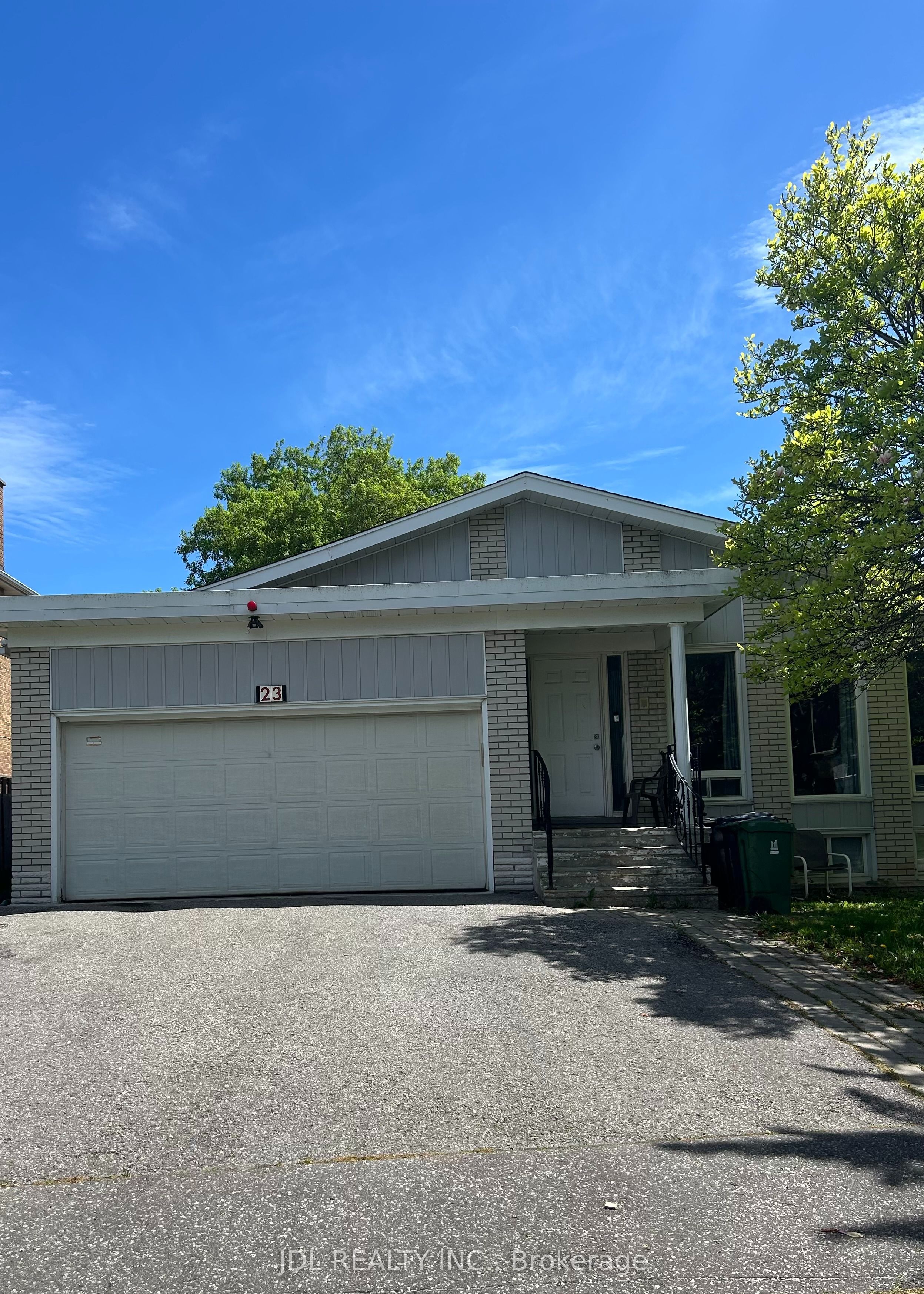 23 Pineway BLVD Boulevard Unit A bsmt, Toronto, ON M2H 1A3