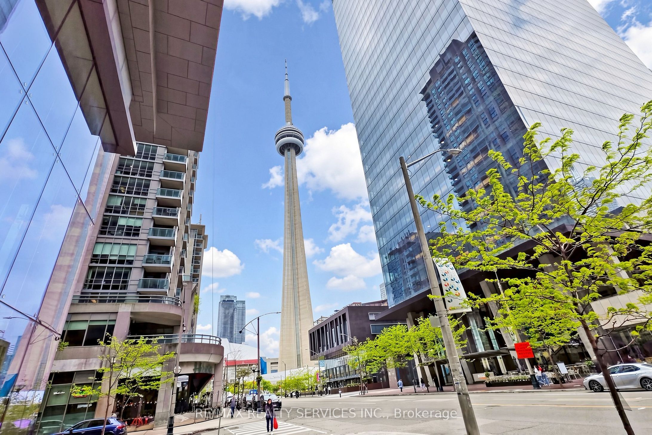 12 York Street 407, Toronto, ON M5J 0A9