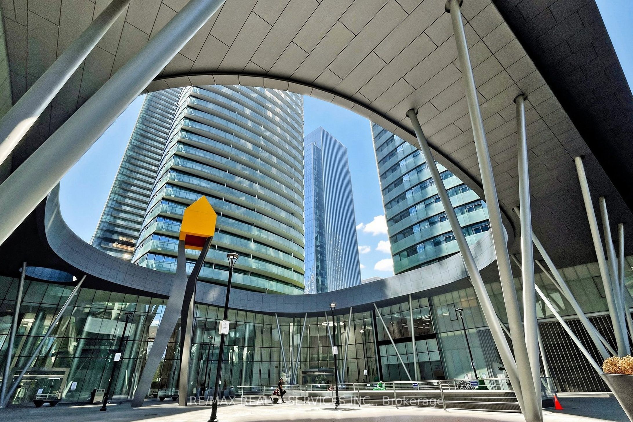 12 York Street 407, Toronto, ON M5J 0A9 photo 4