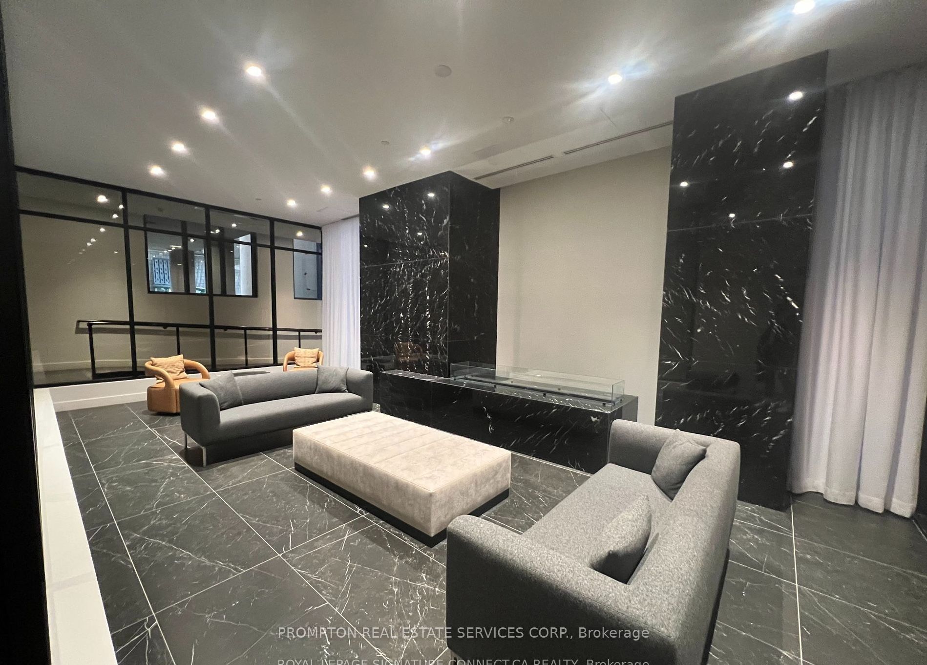 308 Jarvis Street 1505, Toronto, ON M5B 0E3 photo 4