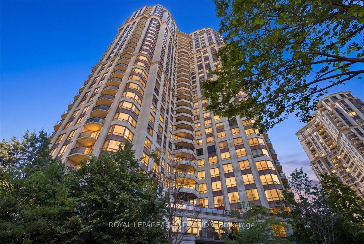80 Harrison Garden Boulevard 828, Toronto, ON M2N 7E3 photo 4