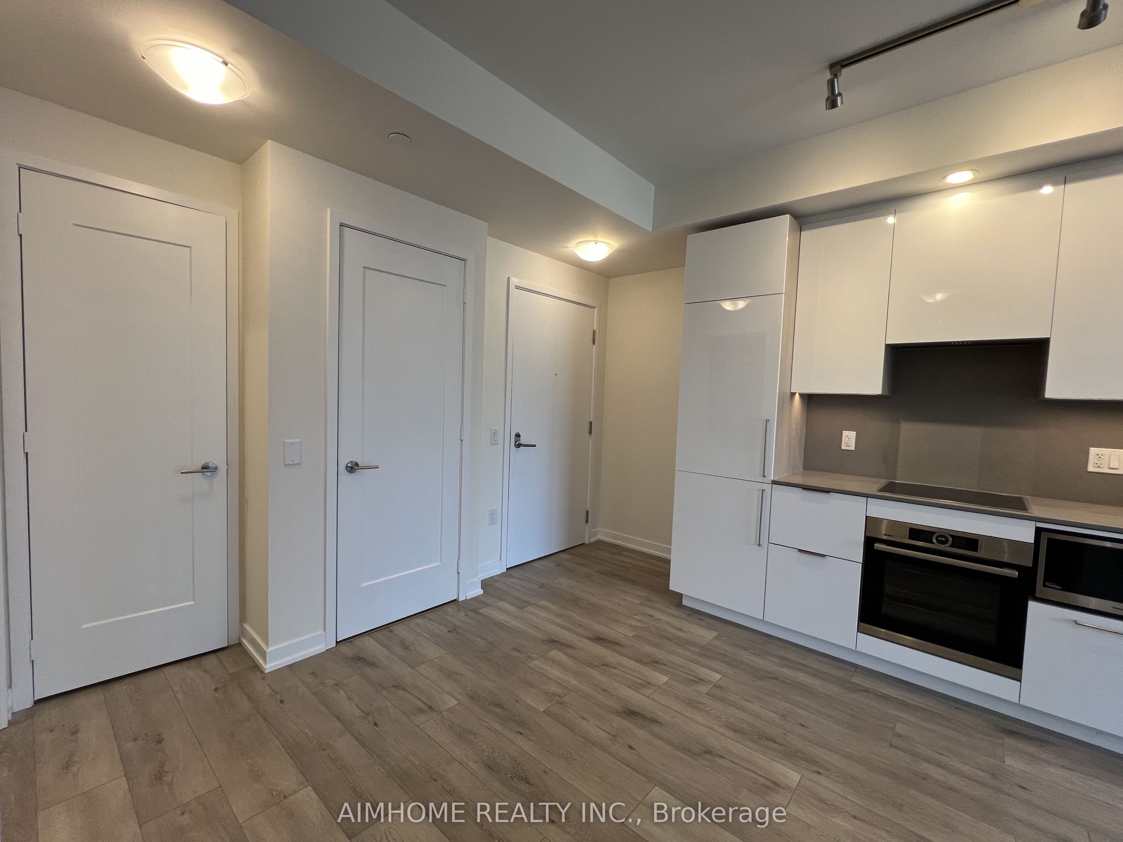 28 Freeland Street 2305, Toronto, ON M5E 0E3 photo 5