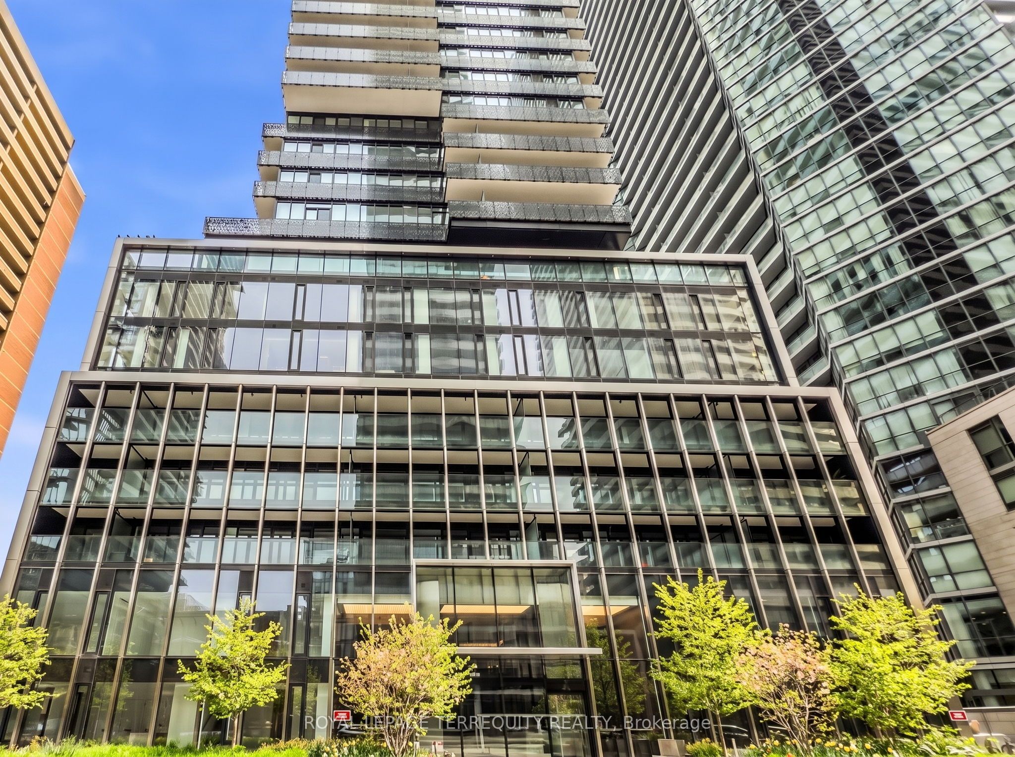 55 Charles Street E 1804, Toronto, ON M4Y 0J1