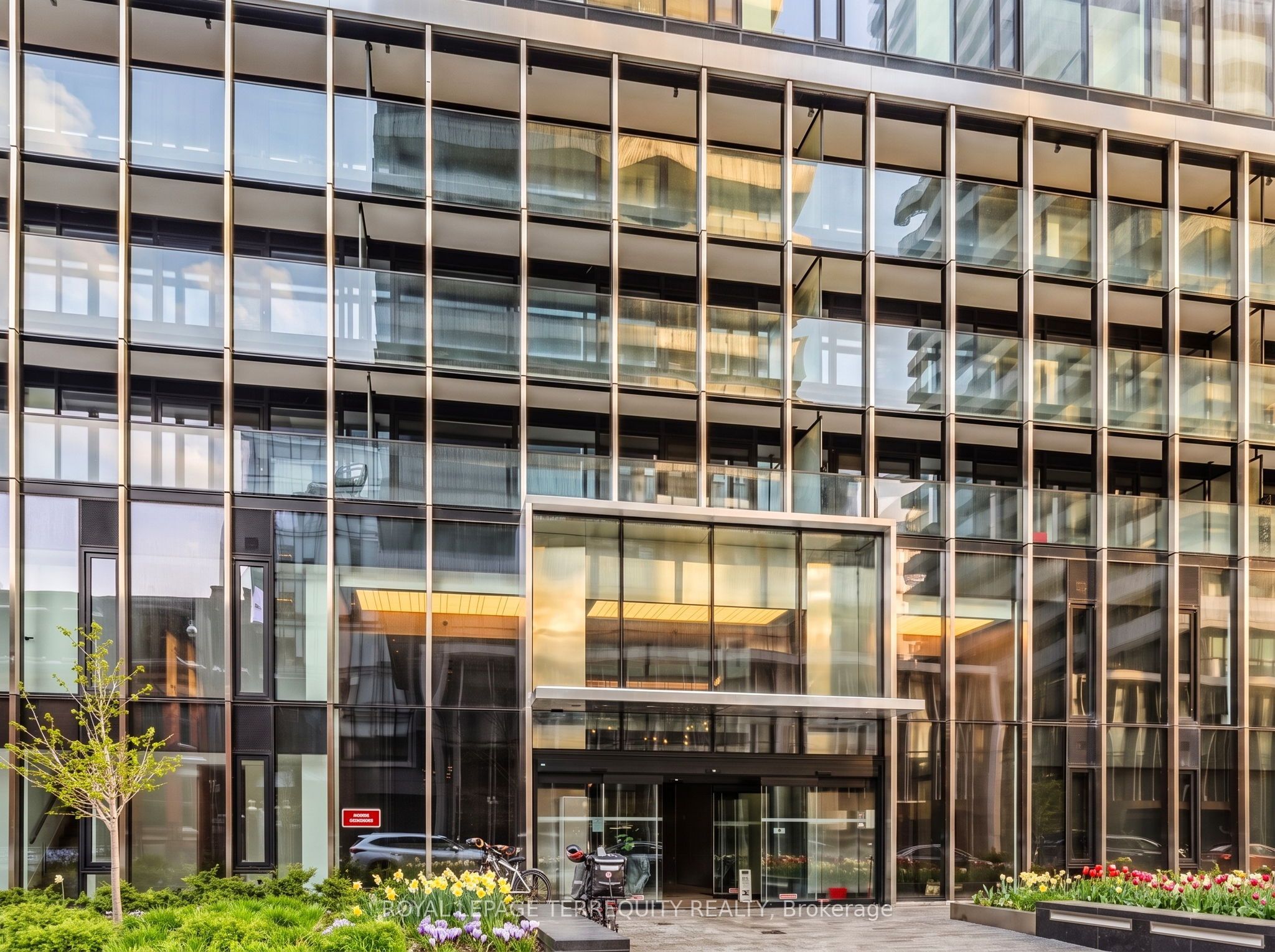 55 Charles Street E 1804, Toronto, ON M4Y 0J1 photo 4