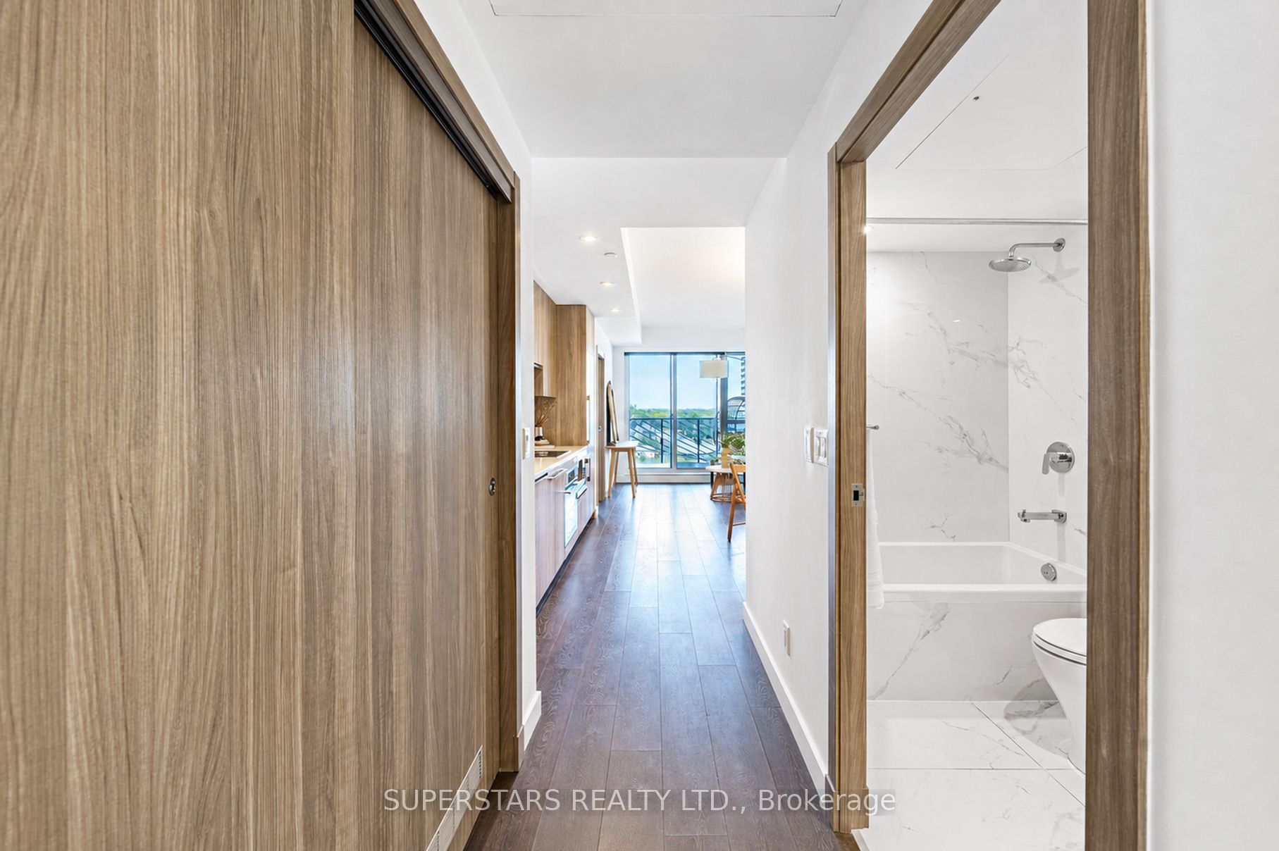 27 McMahon Drive N 810, Toronto, ON M2K 0J2 photo 3
