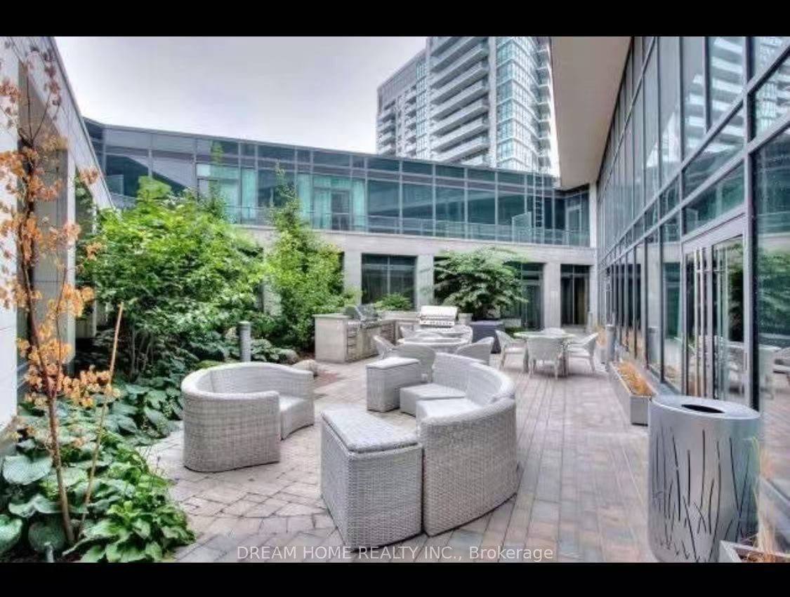 160 vanderhoof Avenue, Toronto, ON M4G 0B7 photo 2