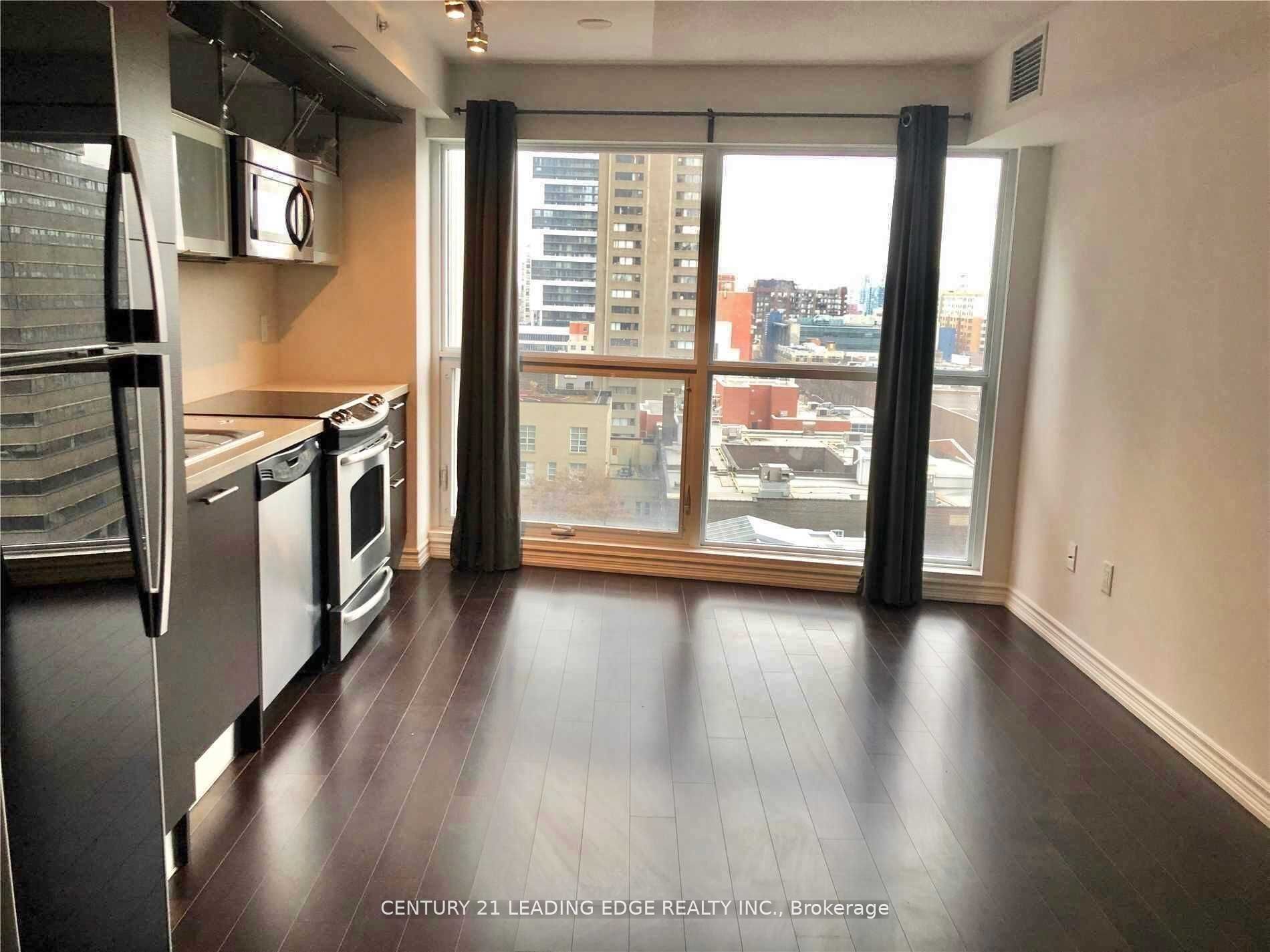 386 YONGE Street 706, Toronto, ON M5B 0A5 photo 3