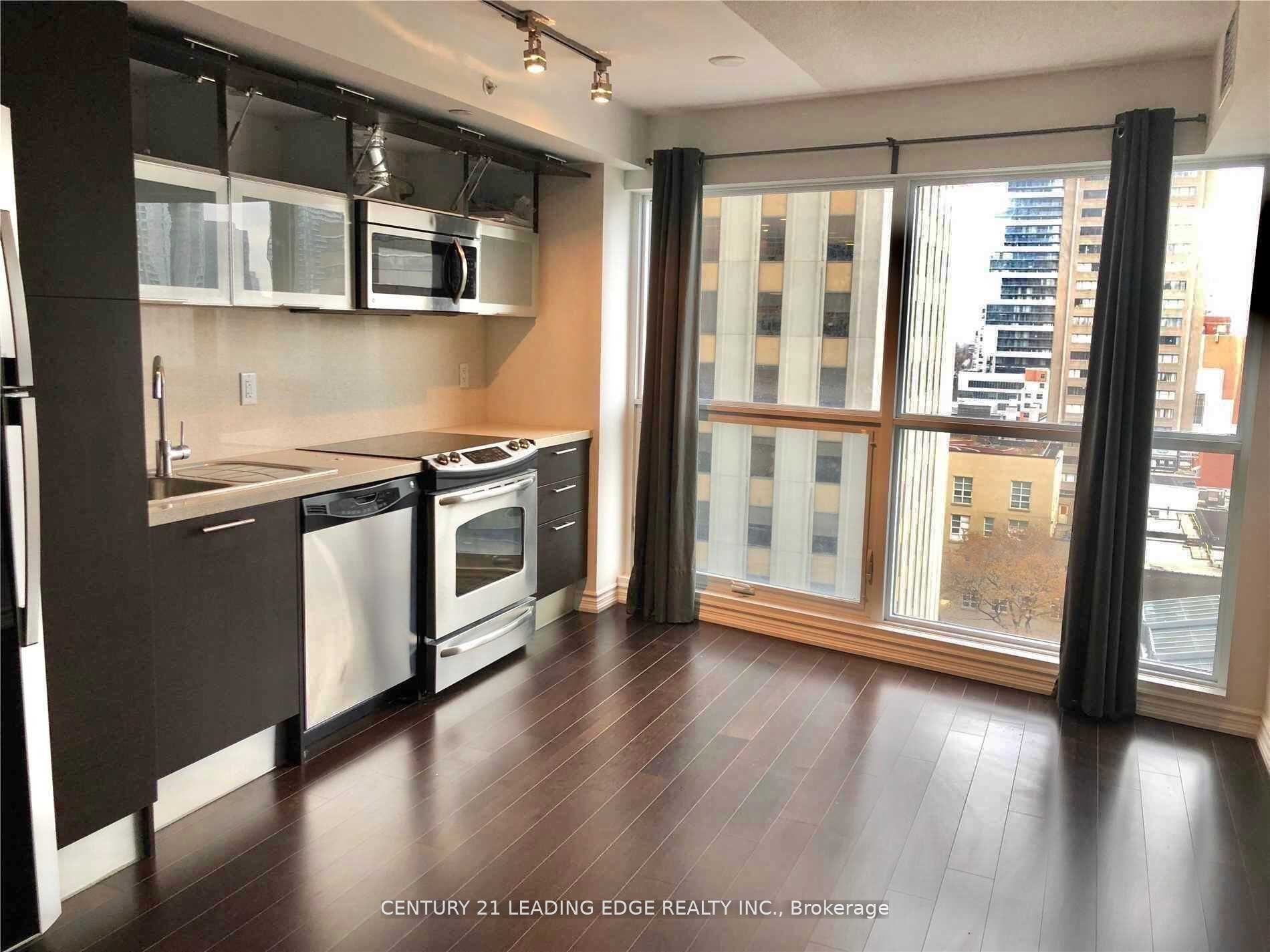 386 YONGE Street 706, Toronto, ON M5B 0A5 photo 4