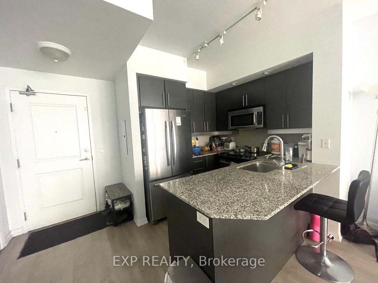65 East Liberty Street 1608, Toronto, ON M6K 3R2 photo 3