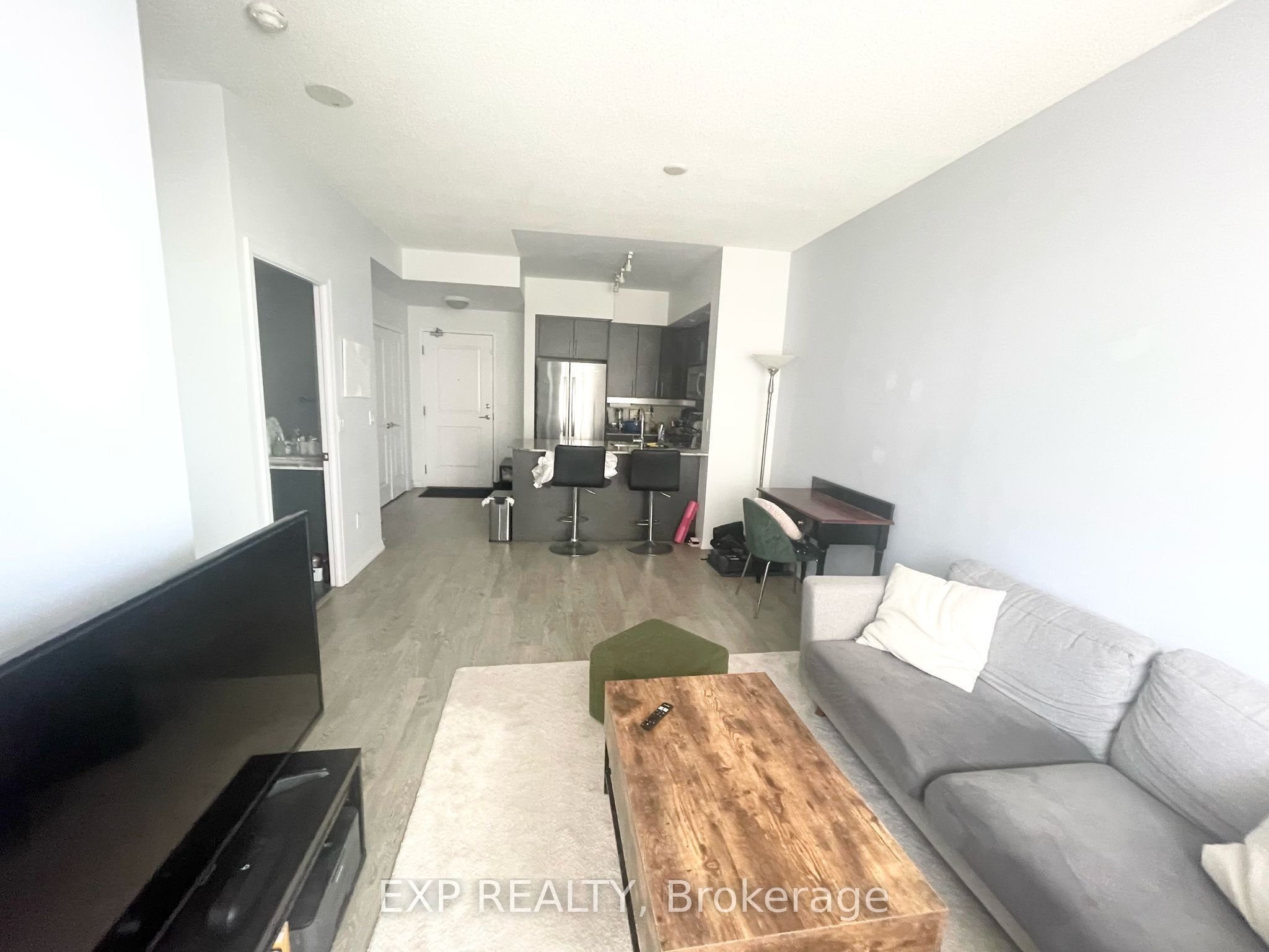 65 East Liberty Street 1608, Toronto, ON M6K 3R2 photo 4