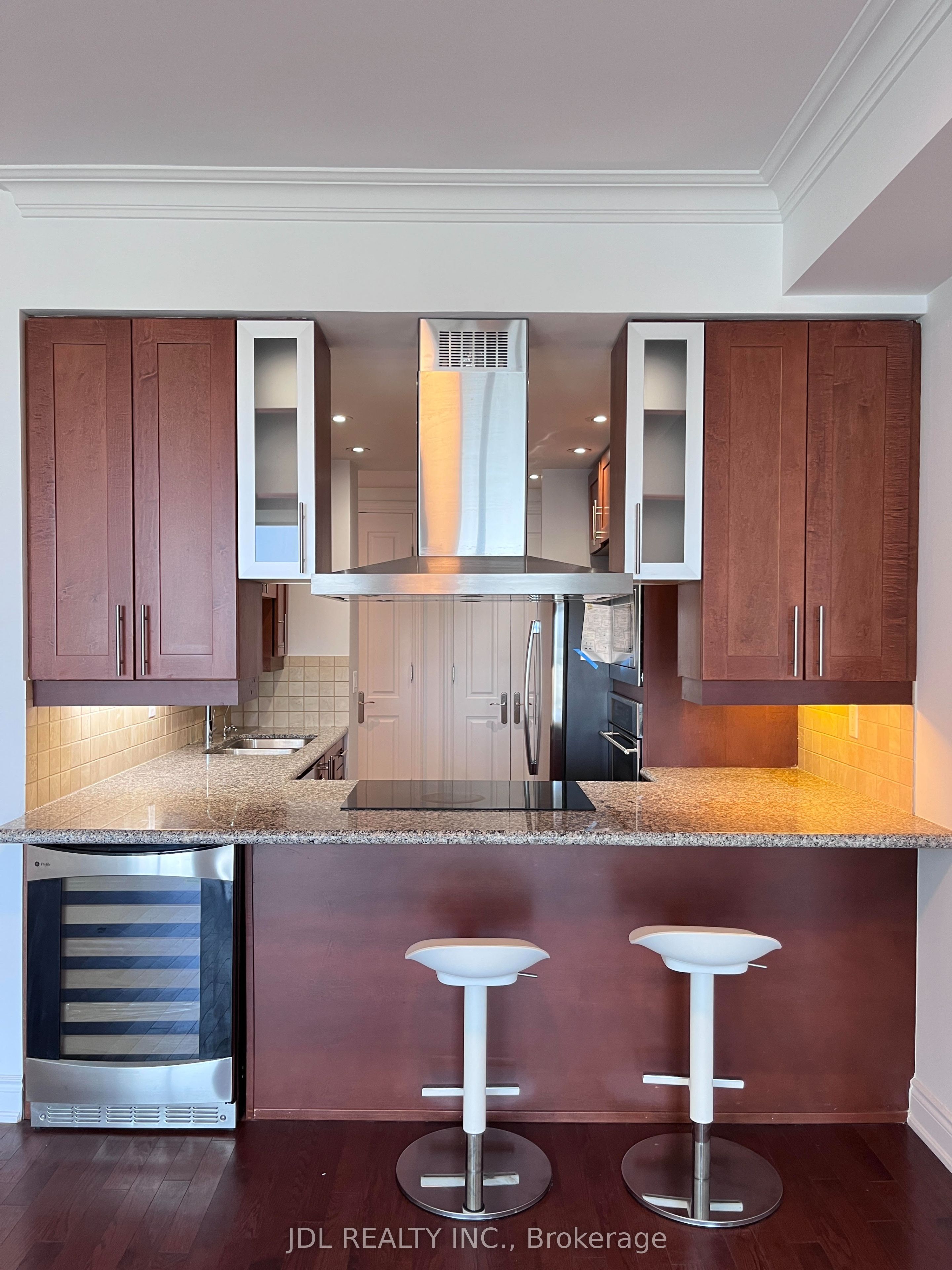 761 Bay Street 4403, Toronto, ON M5G 2R2 photo 5
