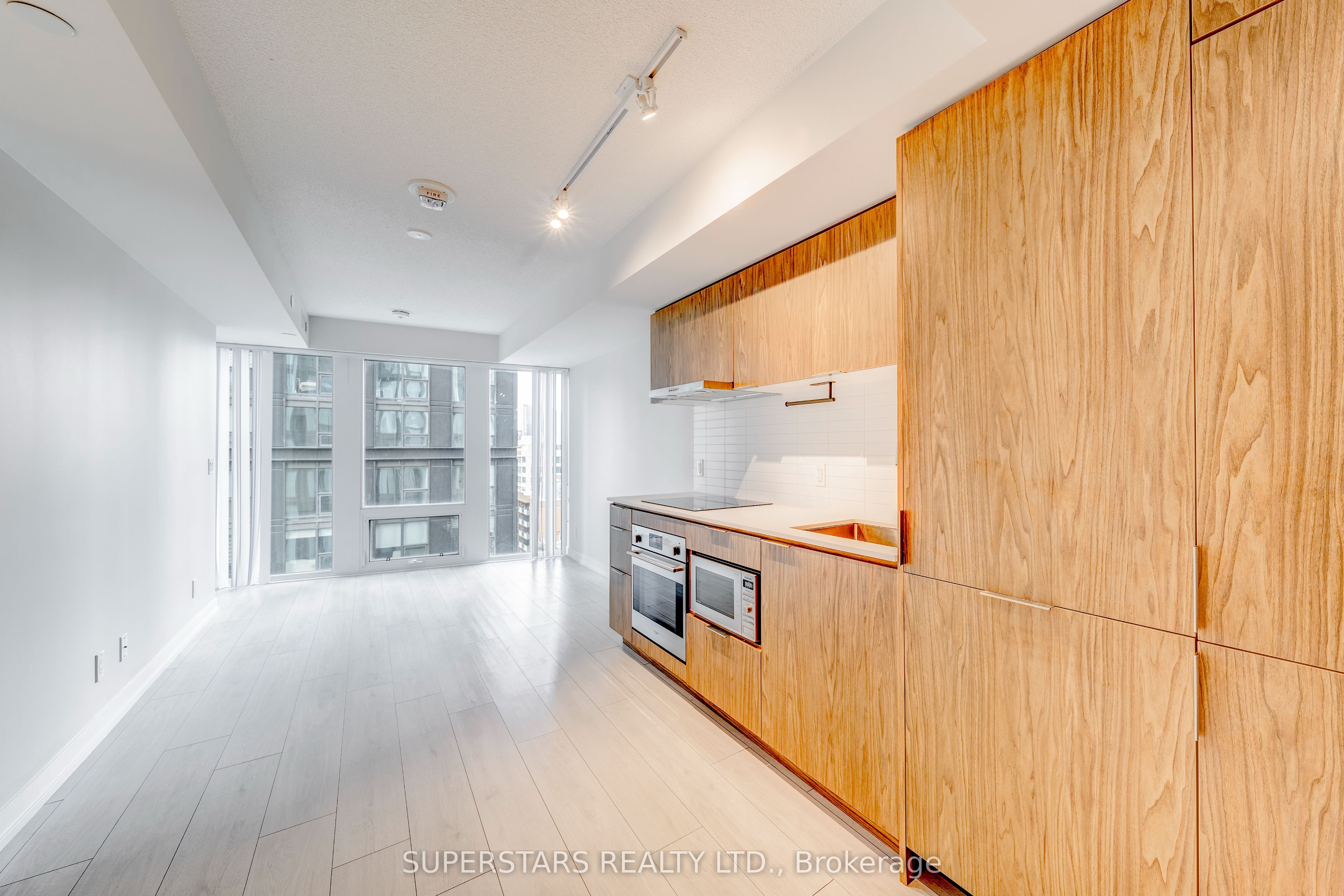60 Shuter Street 2010, Toronto, ON M5B 0B7 photo 5