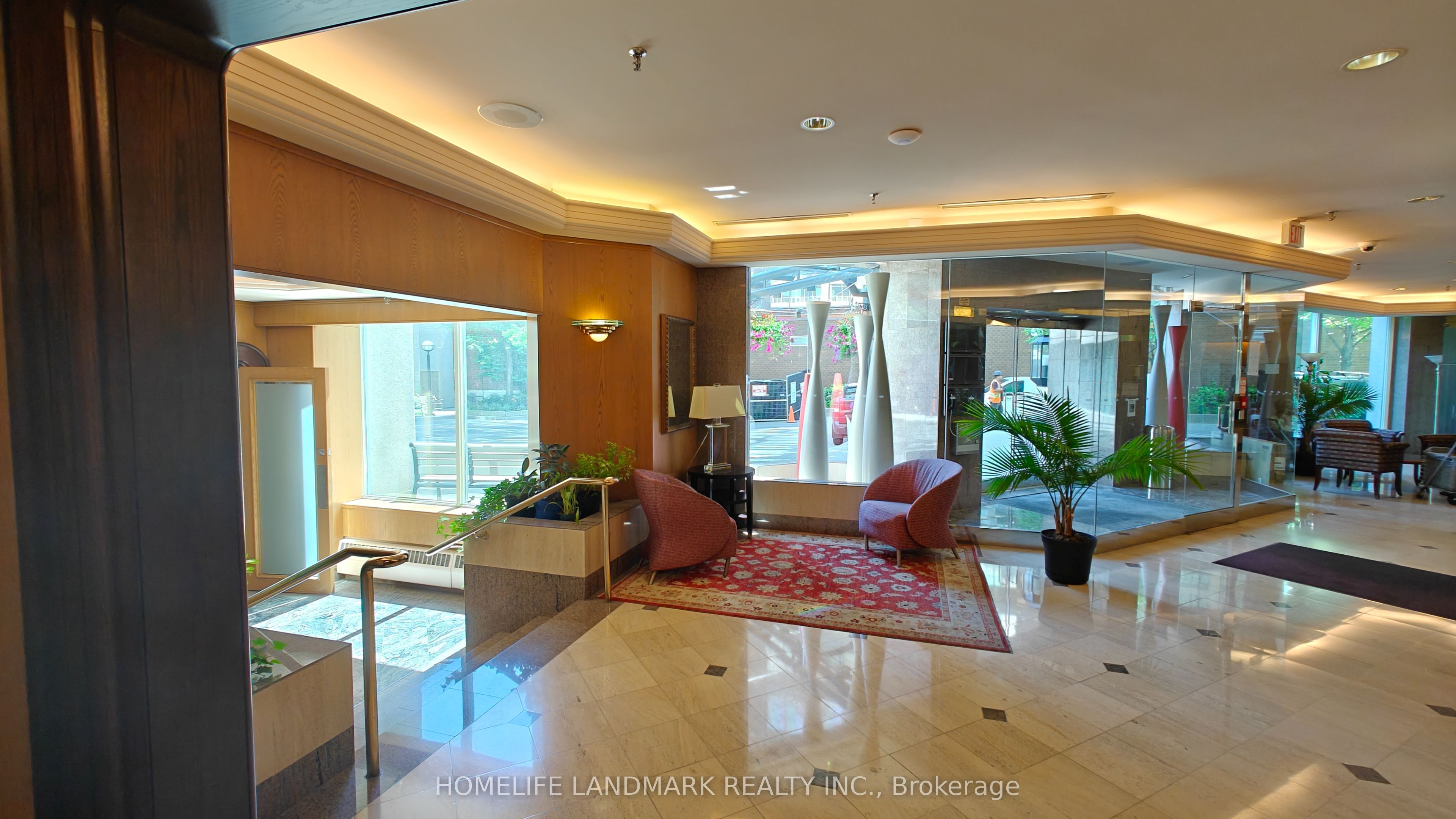 942 Yonge Street 1116, Toronto, ON M4W 3S8 photo 3