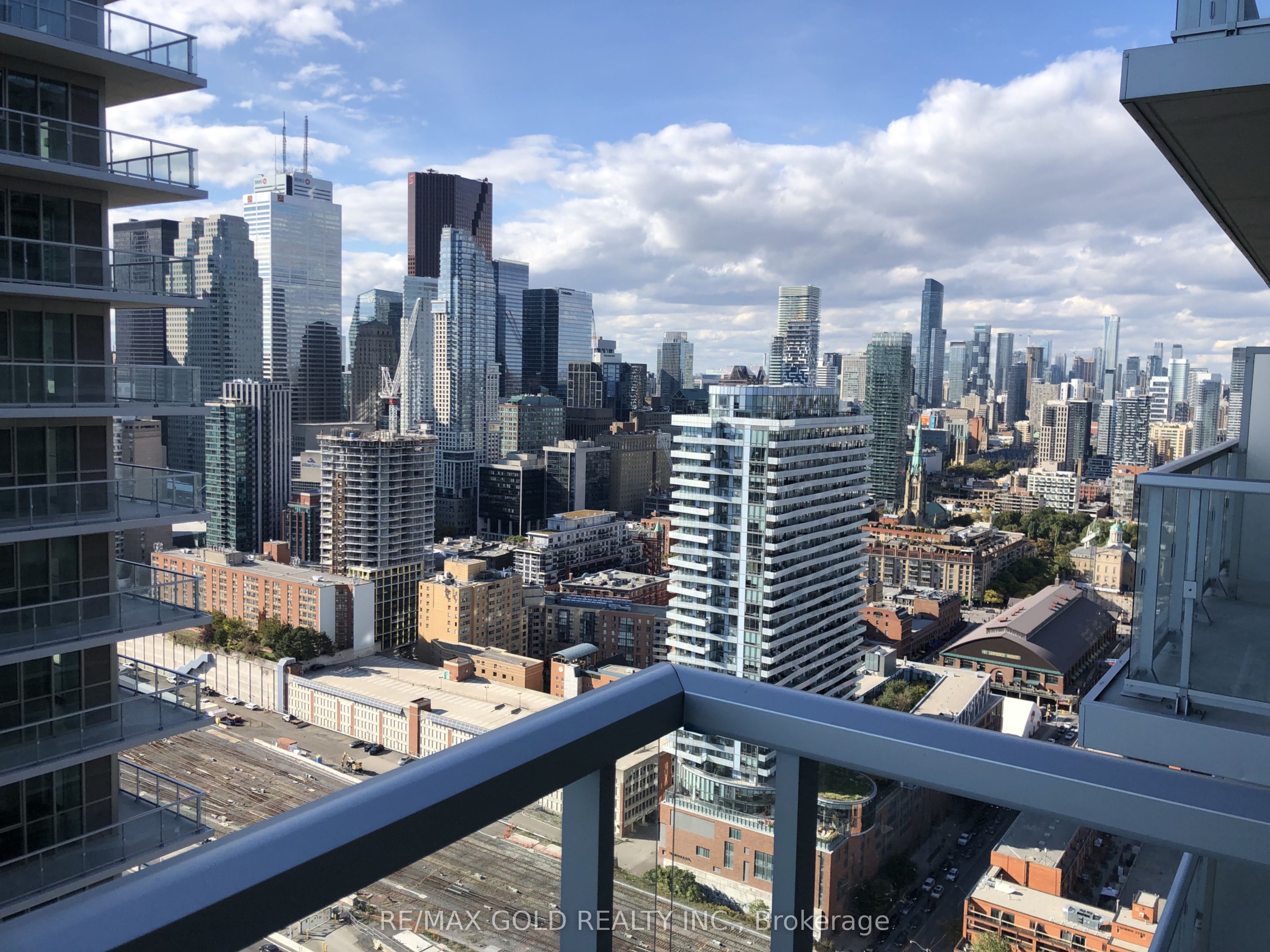 20 Richardson Street 3405, Toronto, ON M5A 0S6 photo 2