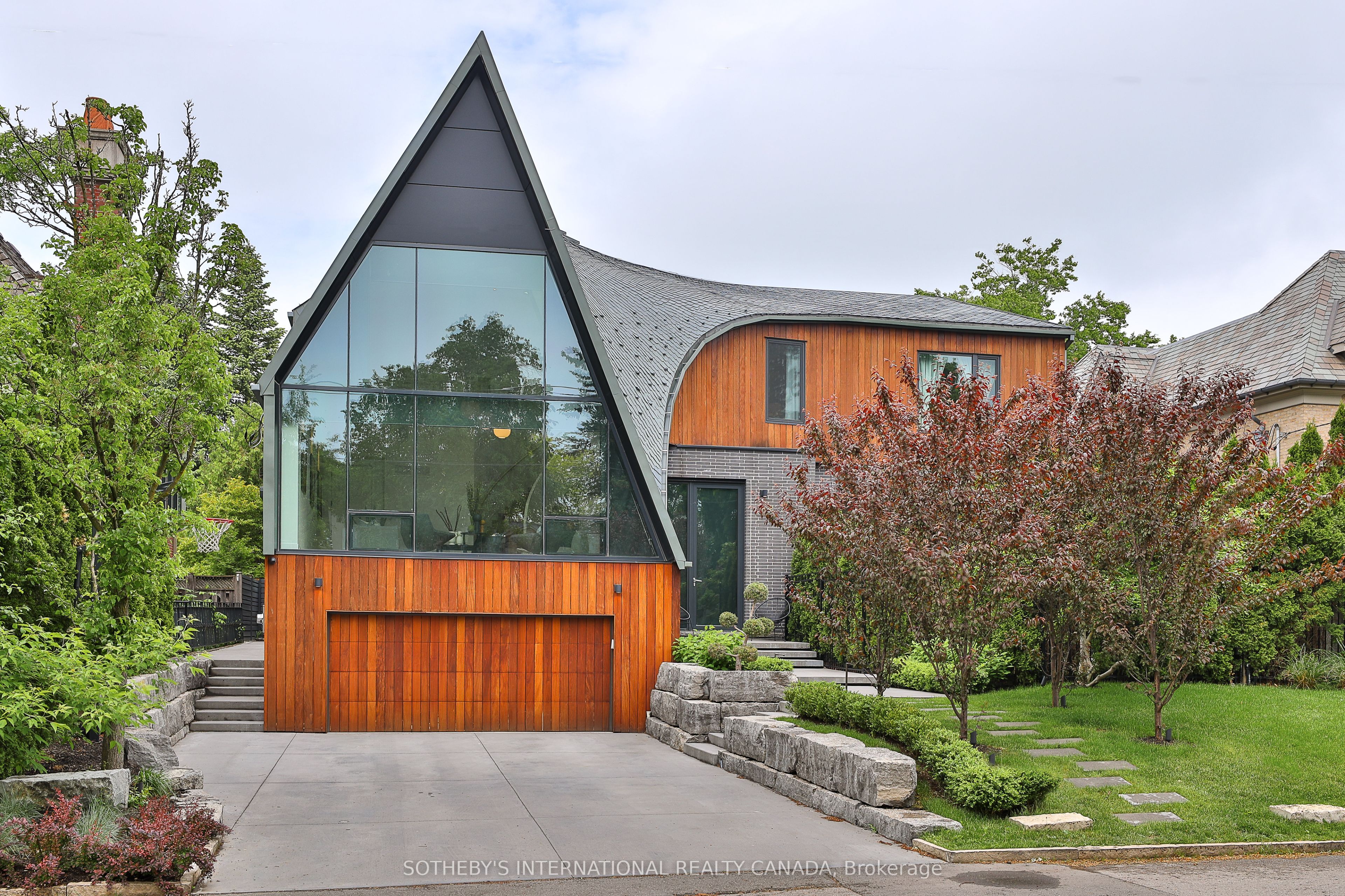 108 Stratford Crescent, Toronto, ON M4N 1C6 photo 3
