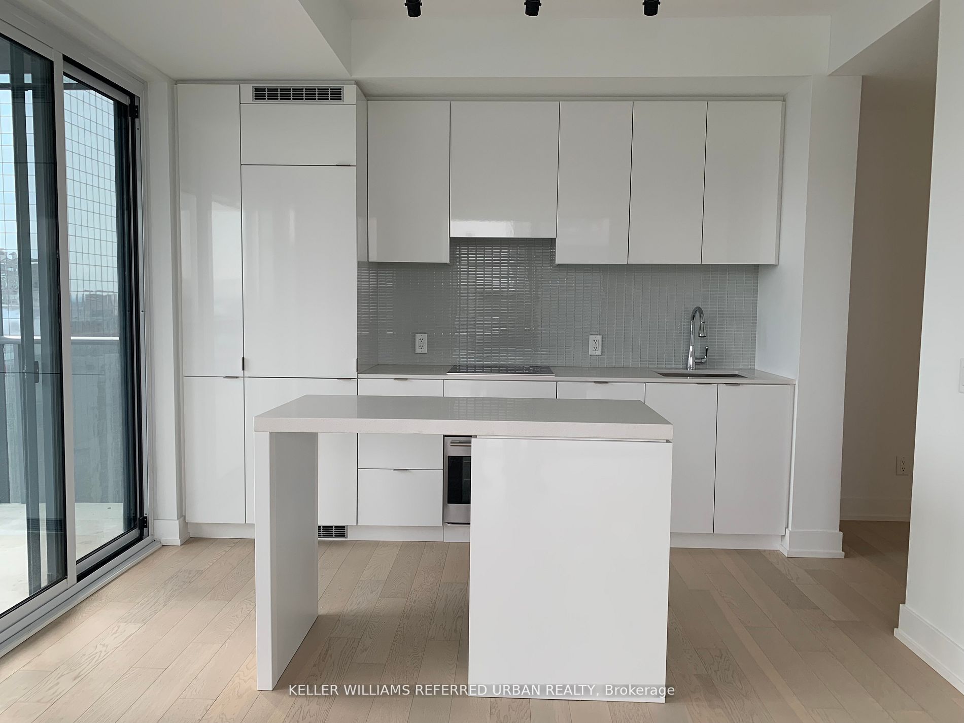 7 Grenville Street 2410, Toronto, ON M4Y 0E9 photo 4