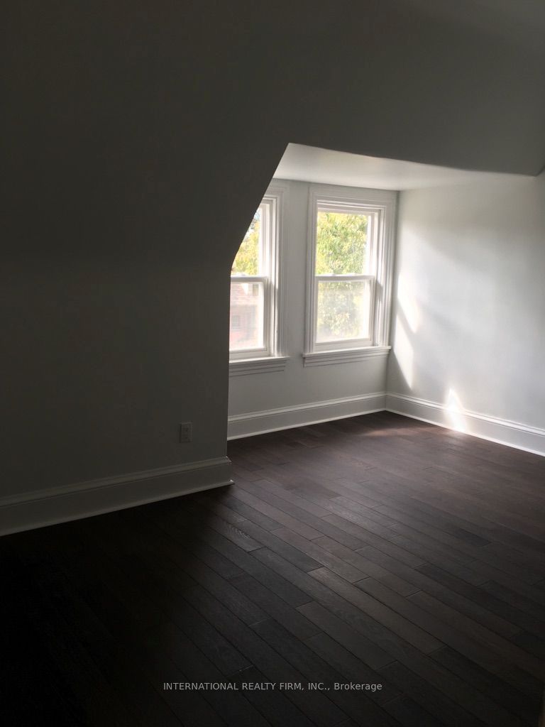 161 Montrose Avenue Unit 2, Toronto, ON M6J 2T6 photo 4