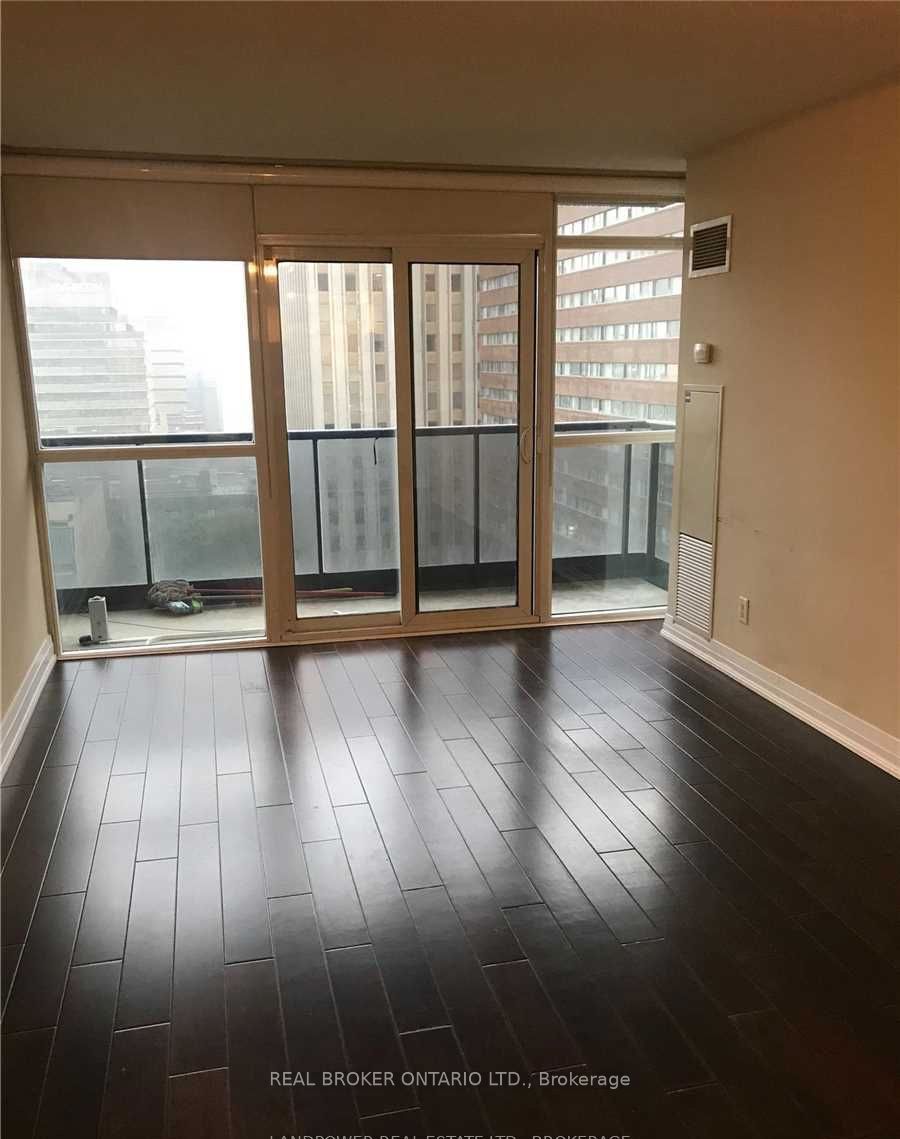 21 Carlton Street 1310, Toronto, ON M5B 1L3 photo 2
