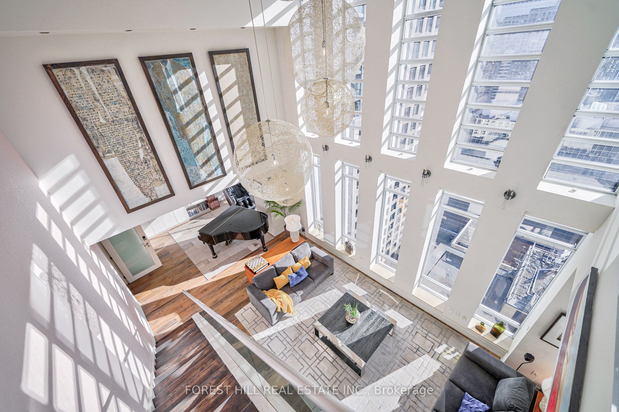 8 Colborne Street Ph2701, Toronto, ON M5E 1A1