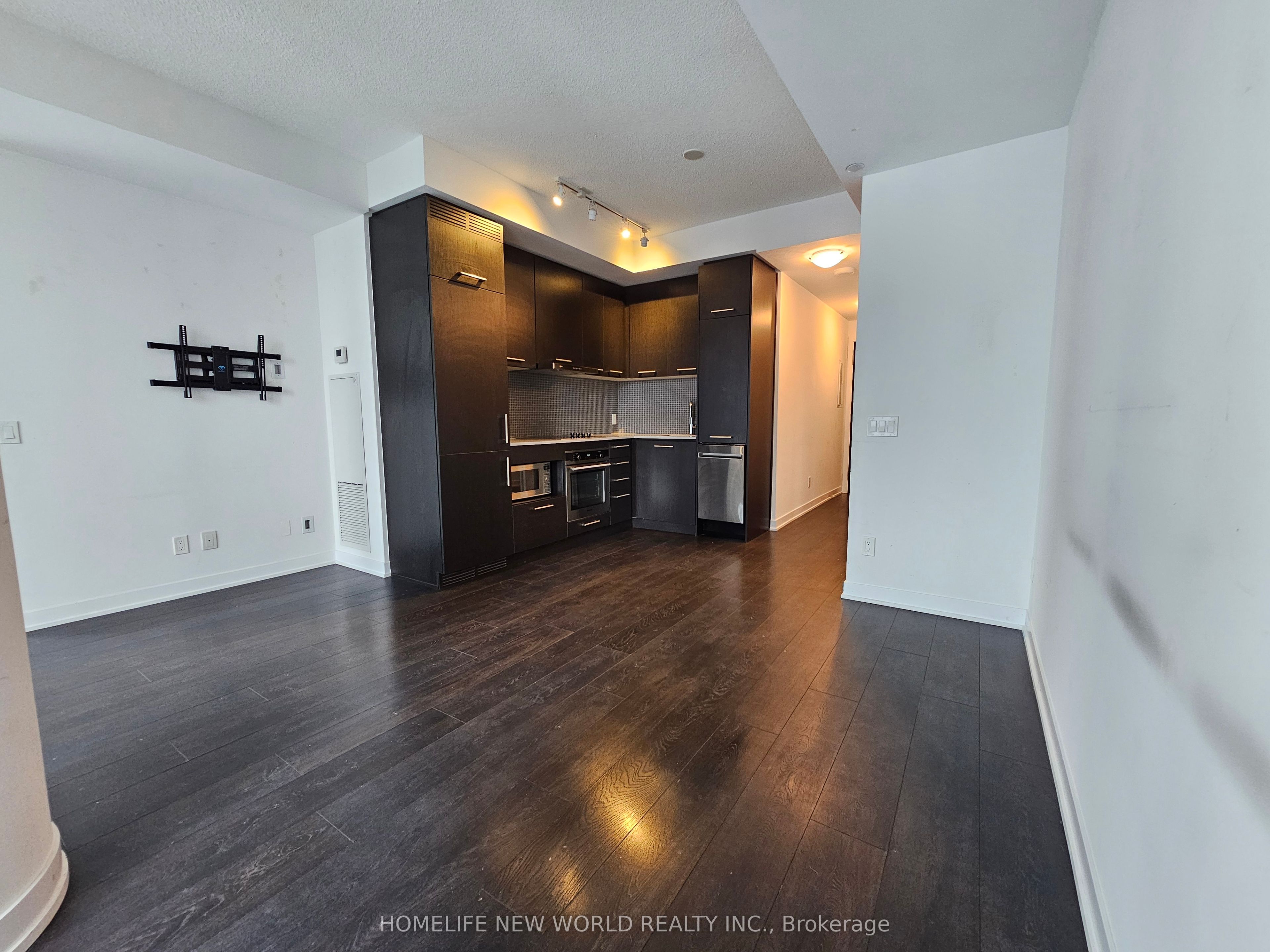 87 Peter Street 4012, Toronto, ON M5V 0P1 photo 2