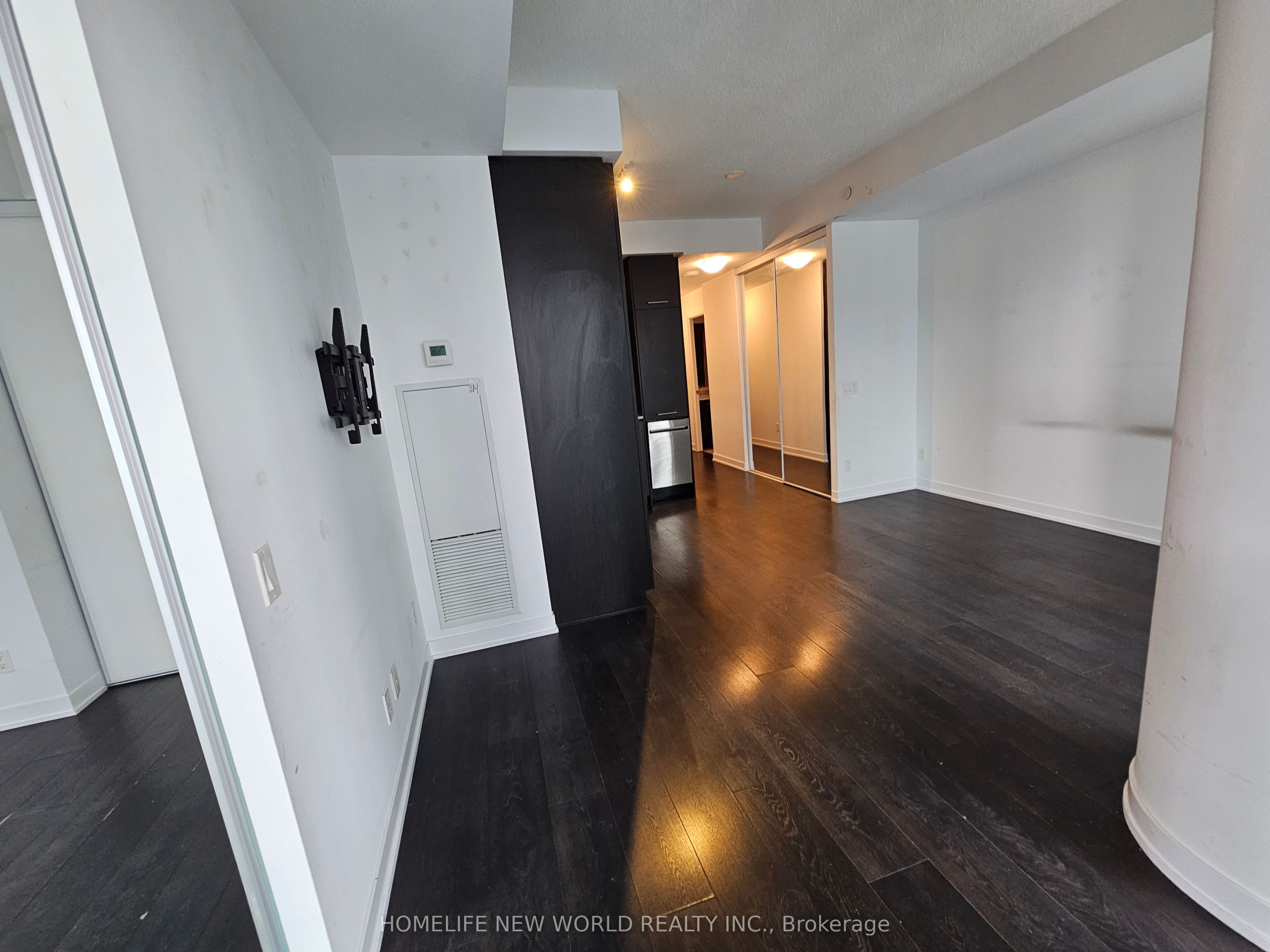 87 Peter Street 4012, Toronto, ON M5V 0P1 photo 4