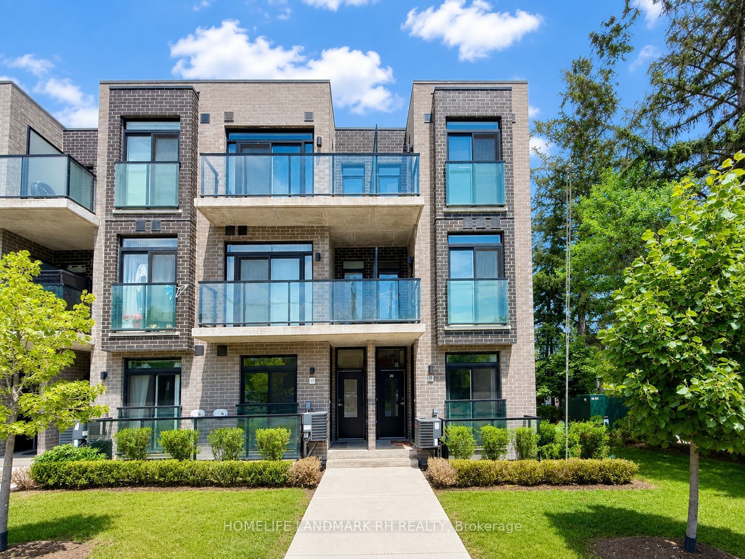 268 Finch Avenue E 20, Toronto, ON M2N 0L3 photo 2