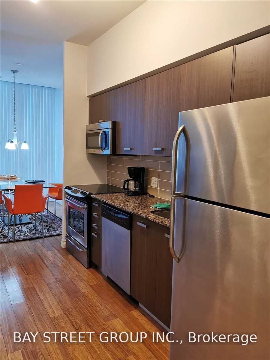 832 Bay Street 214, Toronto, ON M5S 1Z6 photo 4
