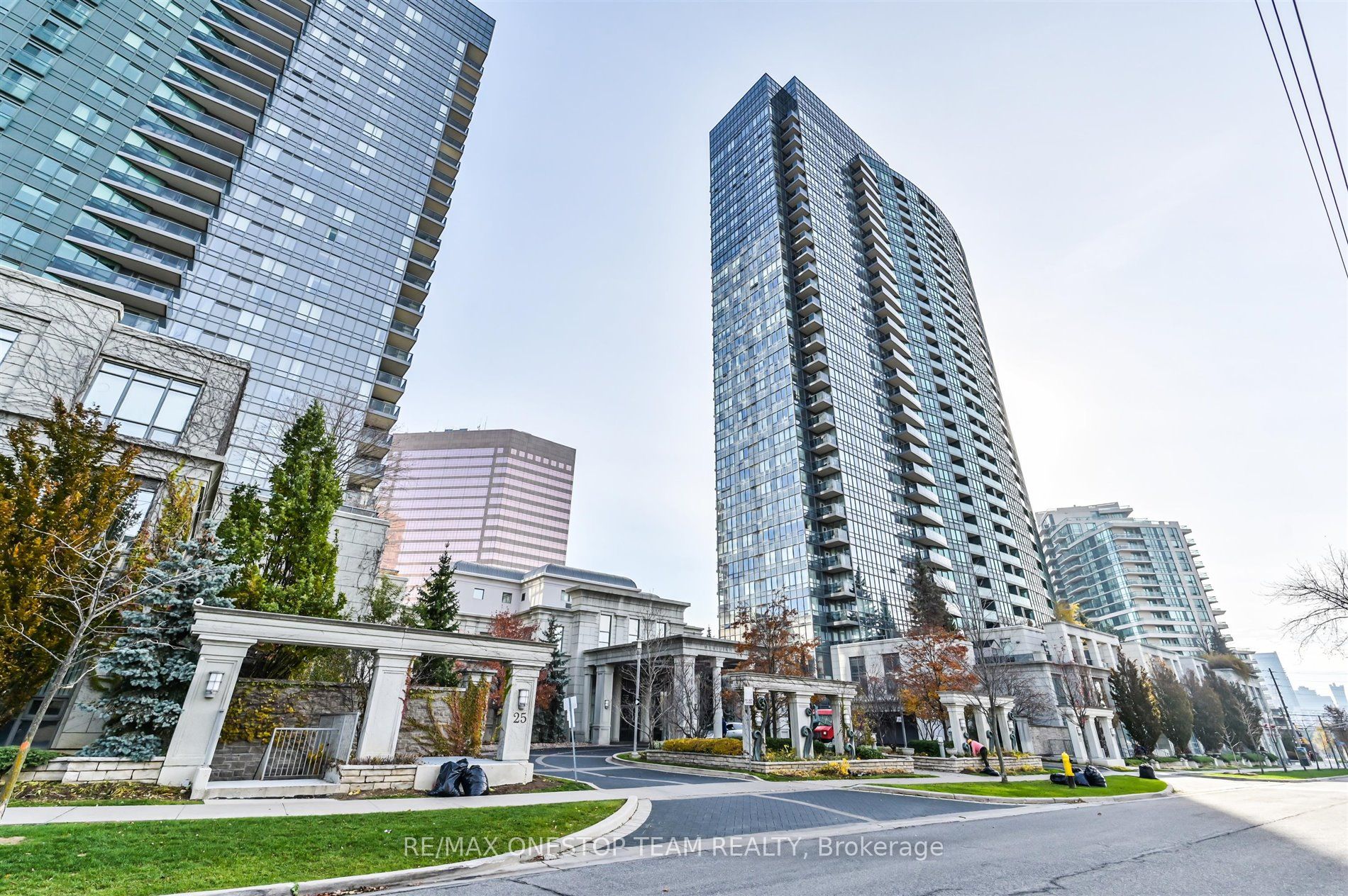 15 Greenview Avenue 2514, Toronto, ON M2M 4M7 photo 2