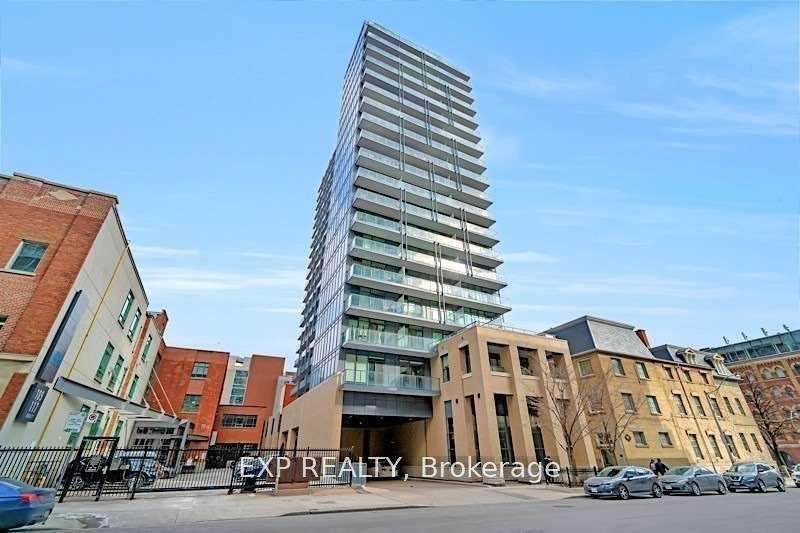 105 George Street 705, Toronto, ON M5A 0L4