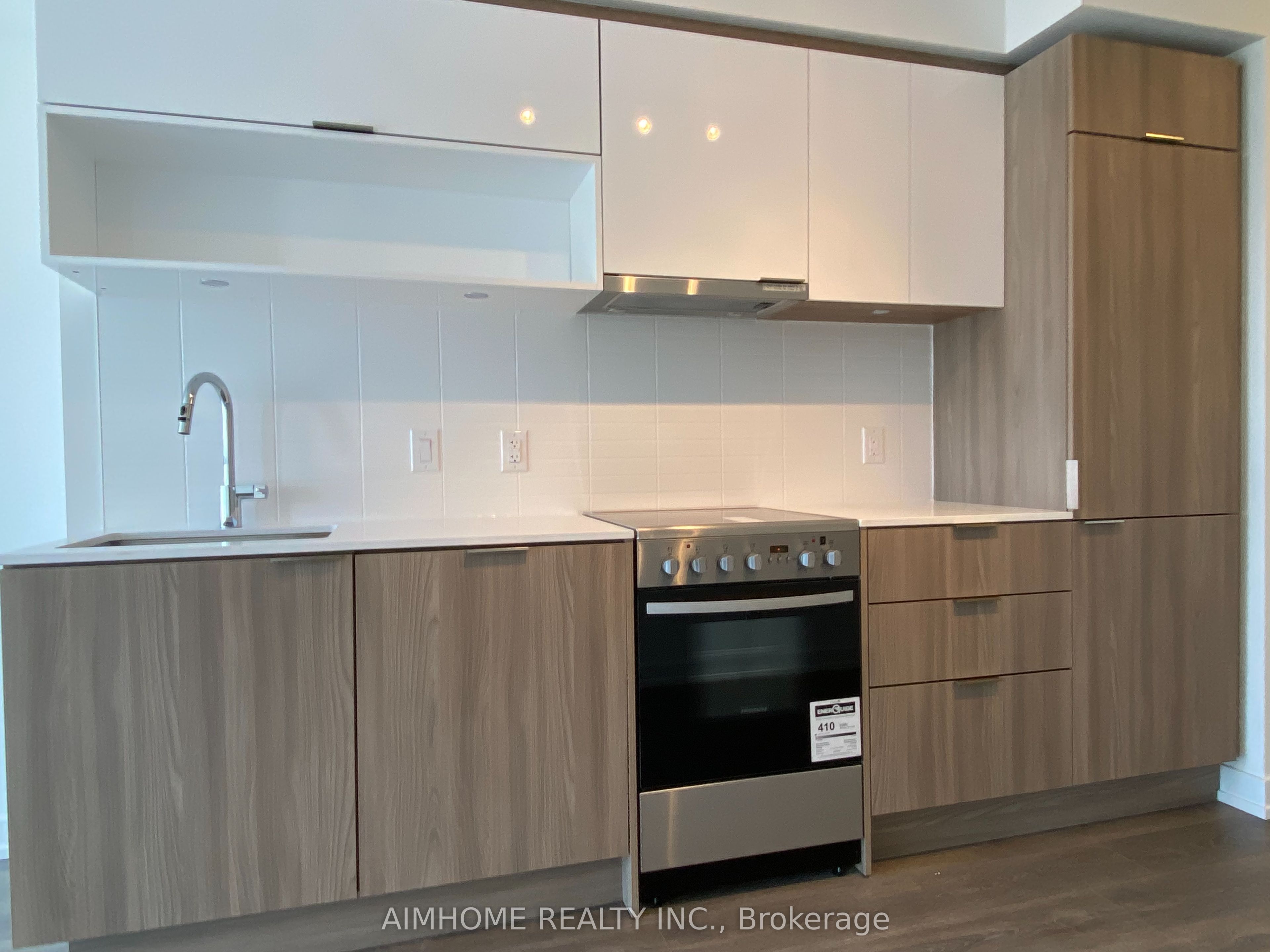 159 Wellesley Street E 2301, Toronto, ON M4Y 0H5 photo 2