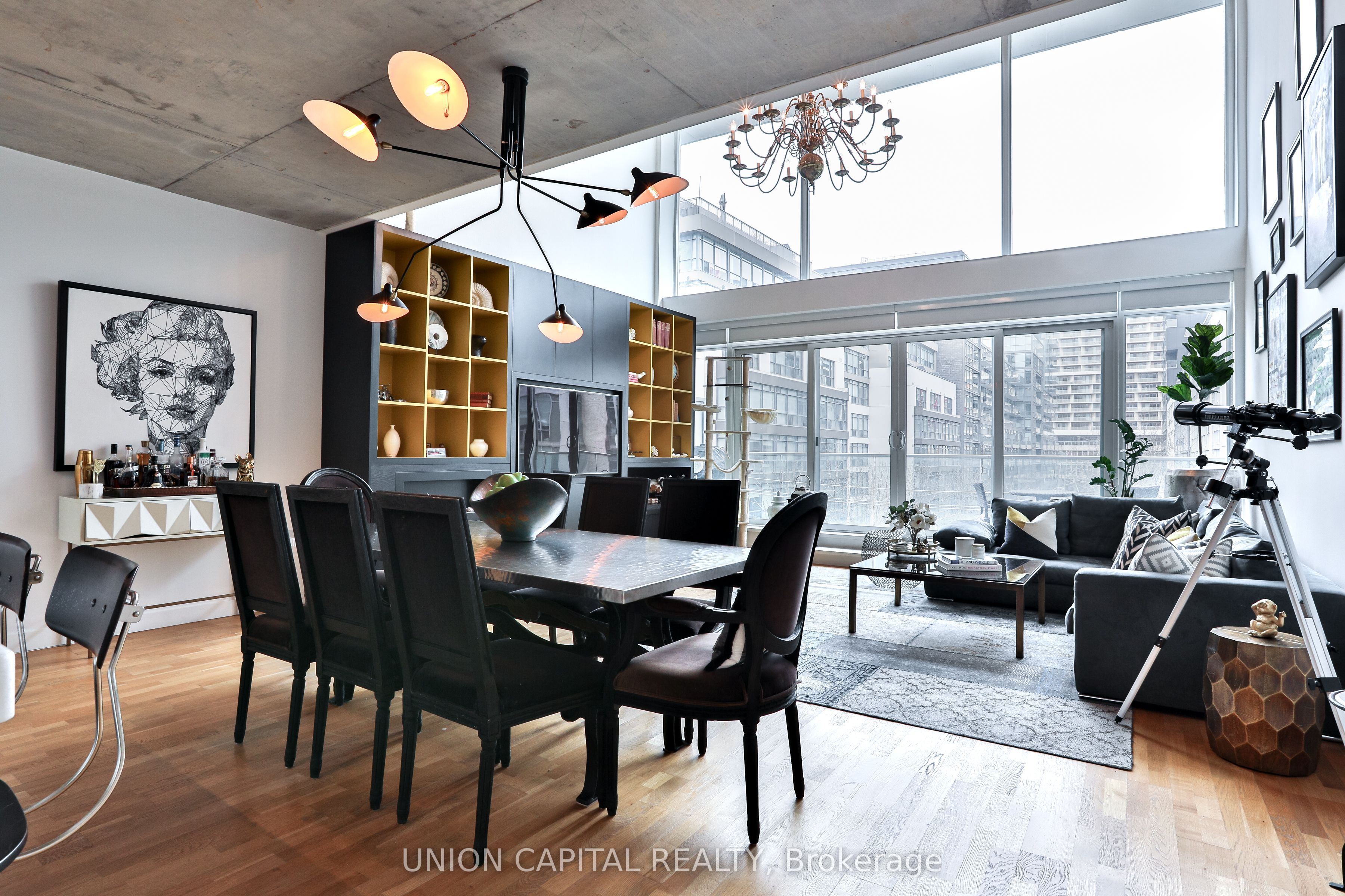 75 Portland Street 504, Toronto, ON M5V 2M9 photo 4