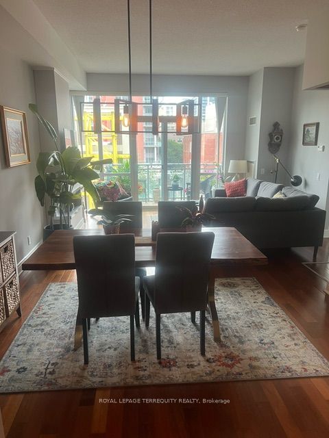 116 George Street 405, Toronto, ON M5A 3S2 photo 3