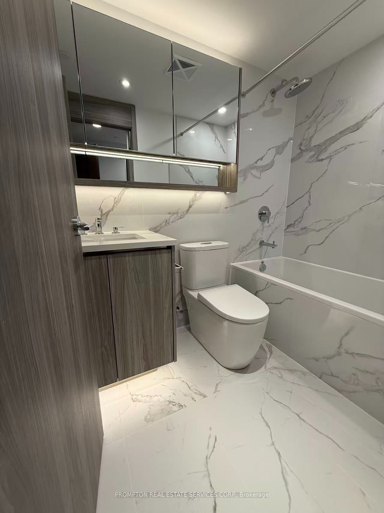 75 Billes Heights 646, Toronto, ON M2K 0J8 photo 3