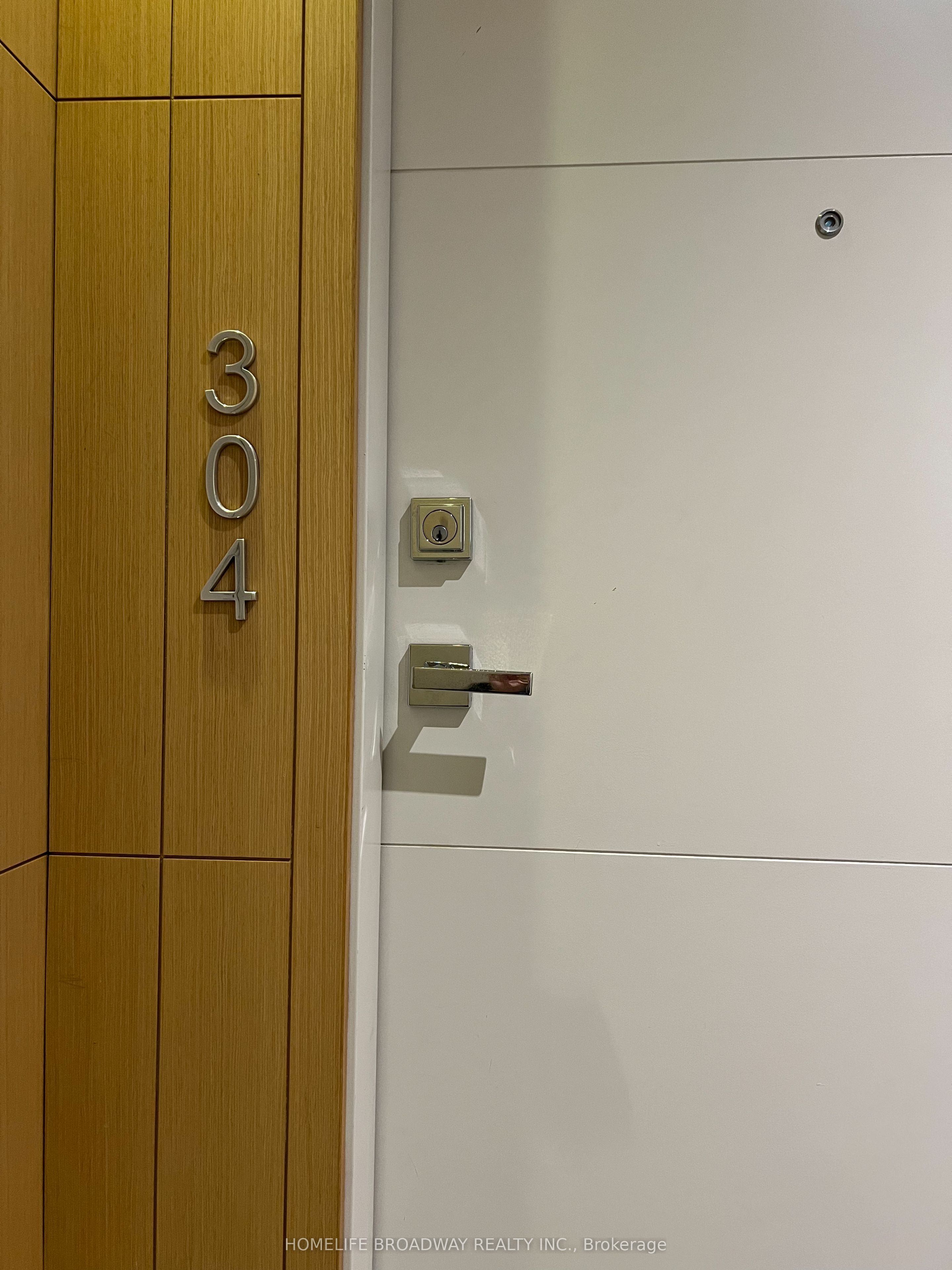 99 The Donway W 304, Toronto, ON M3C 0N8 photo 3