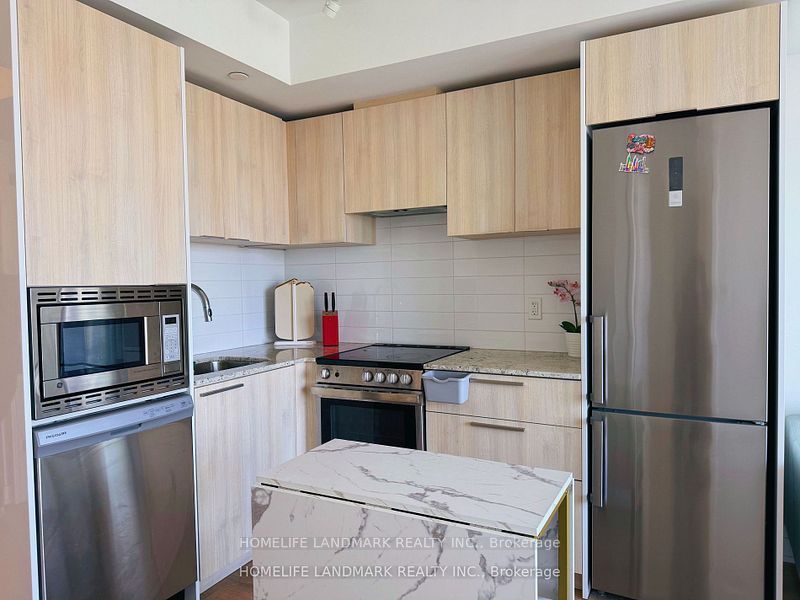 501 Yonge Street 2208, Toronto, ON M4Y 1Y4 photo 4
