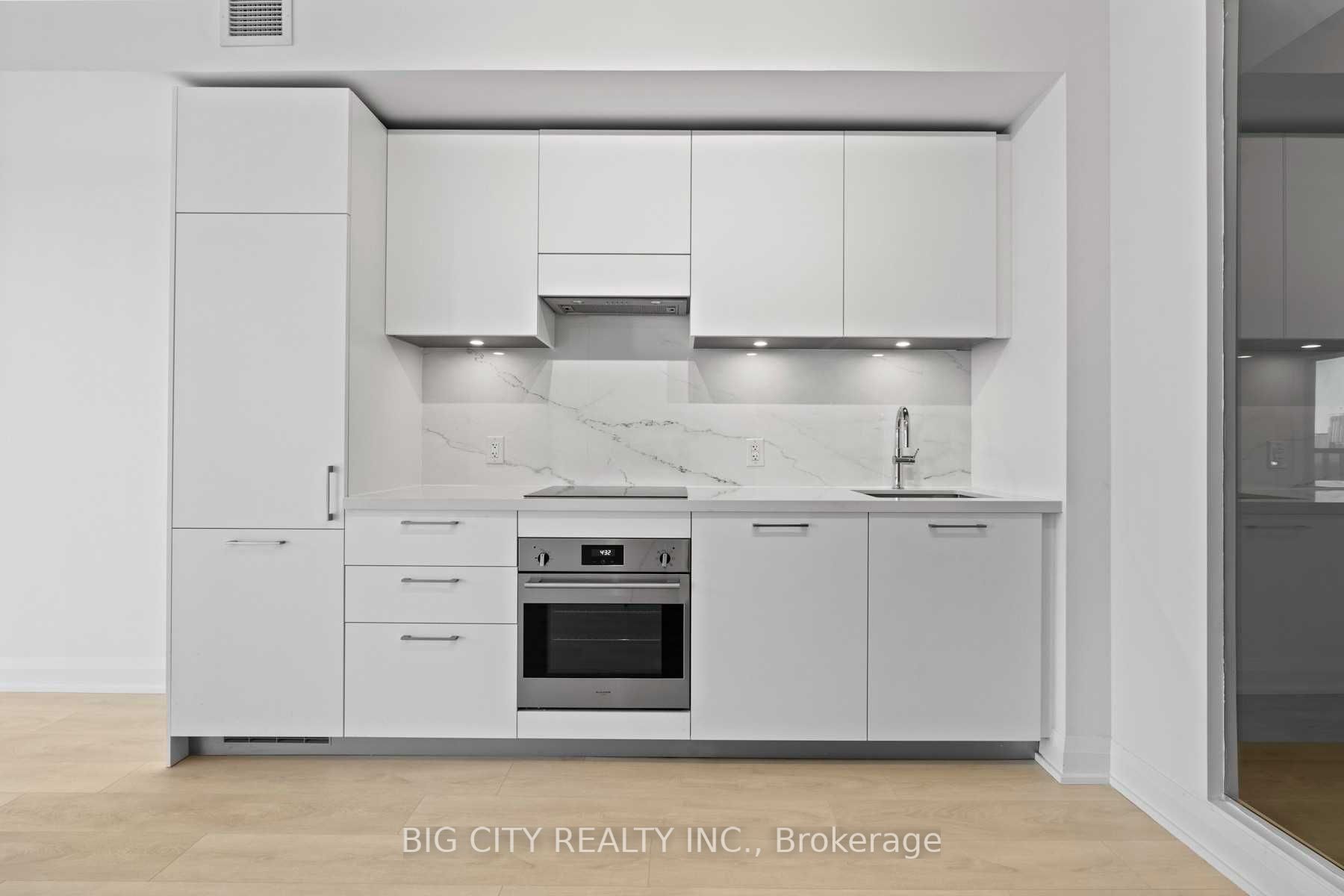 33 Frederick Todd Way 1008, Toronto, ON M4G 0C9 photo 2
