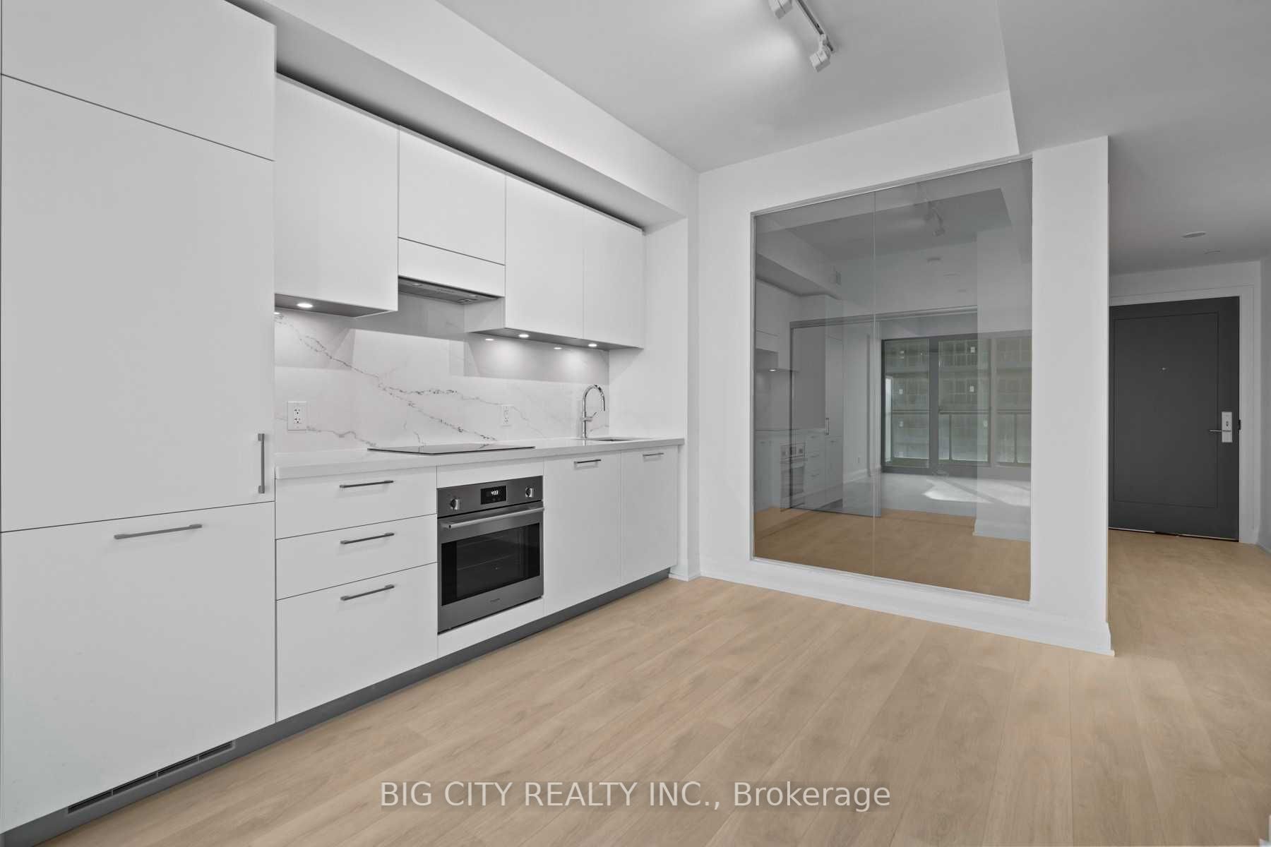 33 Frederick Todd Way 1008, Toronto, ON M4G 0C9 photo 3