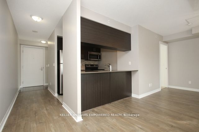 275 Yorkland Road 910, Toronto, ON M2J 0B4 photo 5