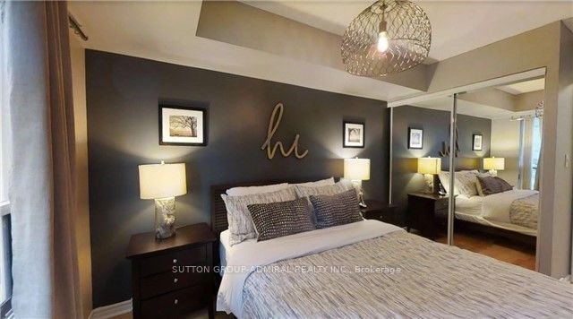 168 Simcoe Street 722, Toronto, ON M5H 4C9 photo 5