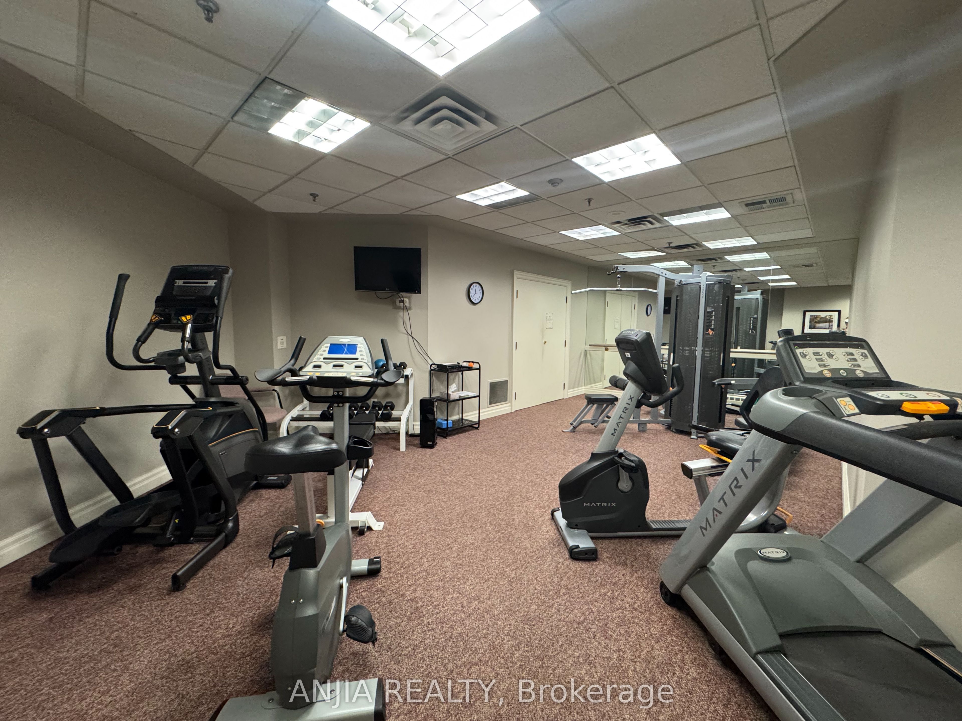 75 York Mills Road 211, Toronto, ON M2P 2E7 photo 4