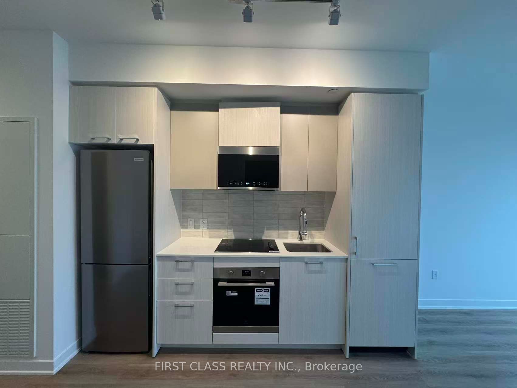 10 Oak Street 1202, Toronto, ON M5A 0Z1 photo 3