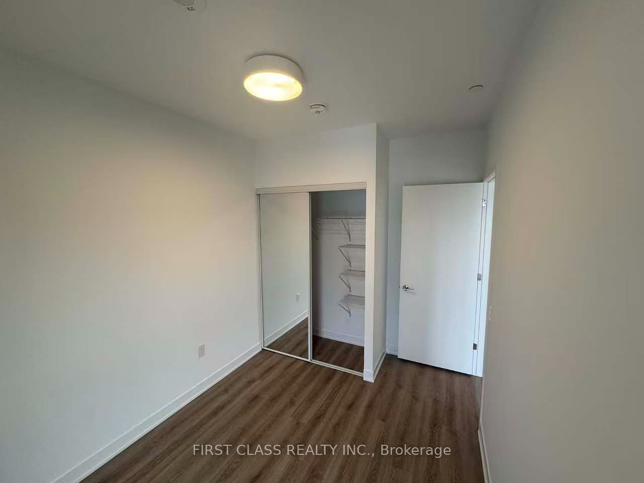 10 Oak Street 1202, Toronto, ON M5A 0Z1 photo 5