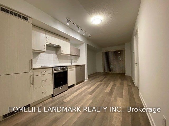 181 Huron Street 506, Toronto, ON M5T 0C1 photo 3