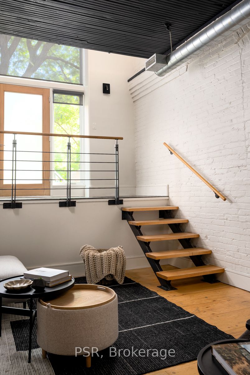 20 Brockton Avenue 8, Toronto, ON M6K 1S5 photo 4