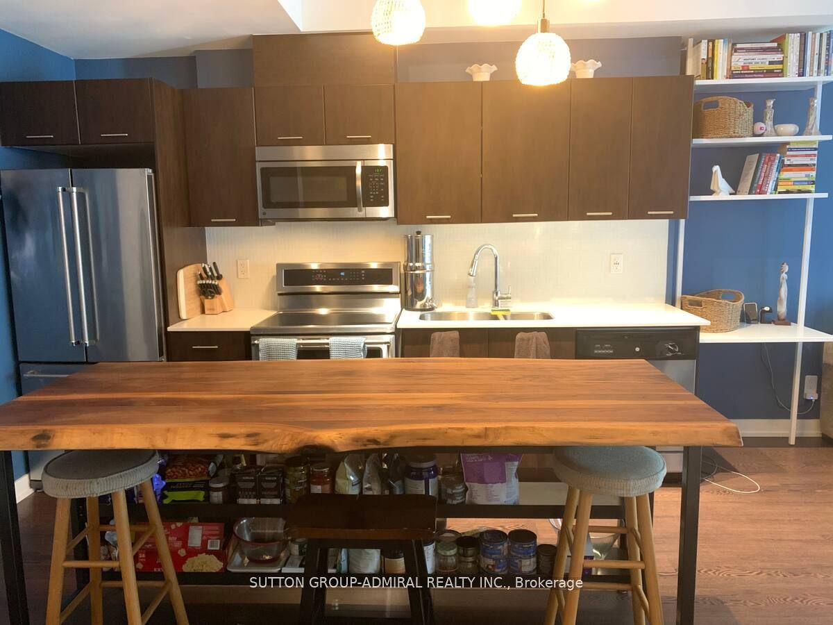 20 Bruyeres Mews 217, Toronto, ON M5V 0G8 photo 3