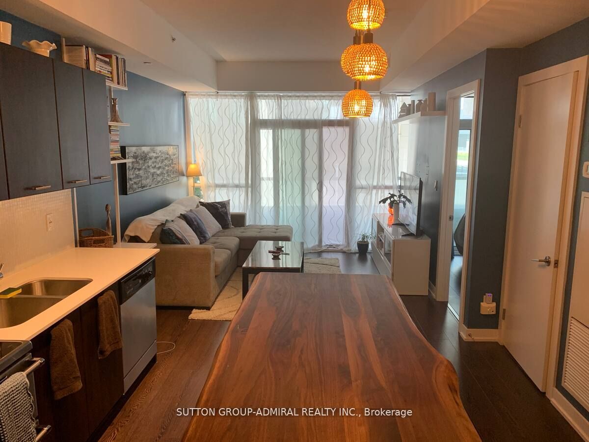 20 Bruyeres Mews 217, Toronto, ON M5V 0G8 photo 4
