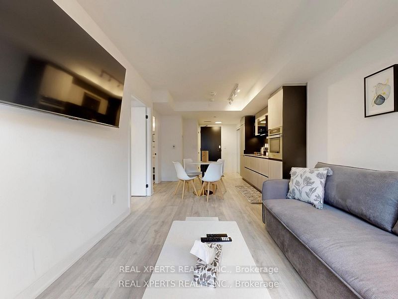 2 Augusta Avenue 404, Toronto, ON M5V 0T3 photo 4
