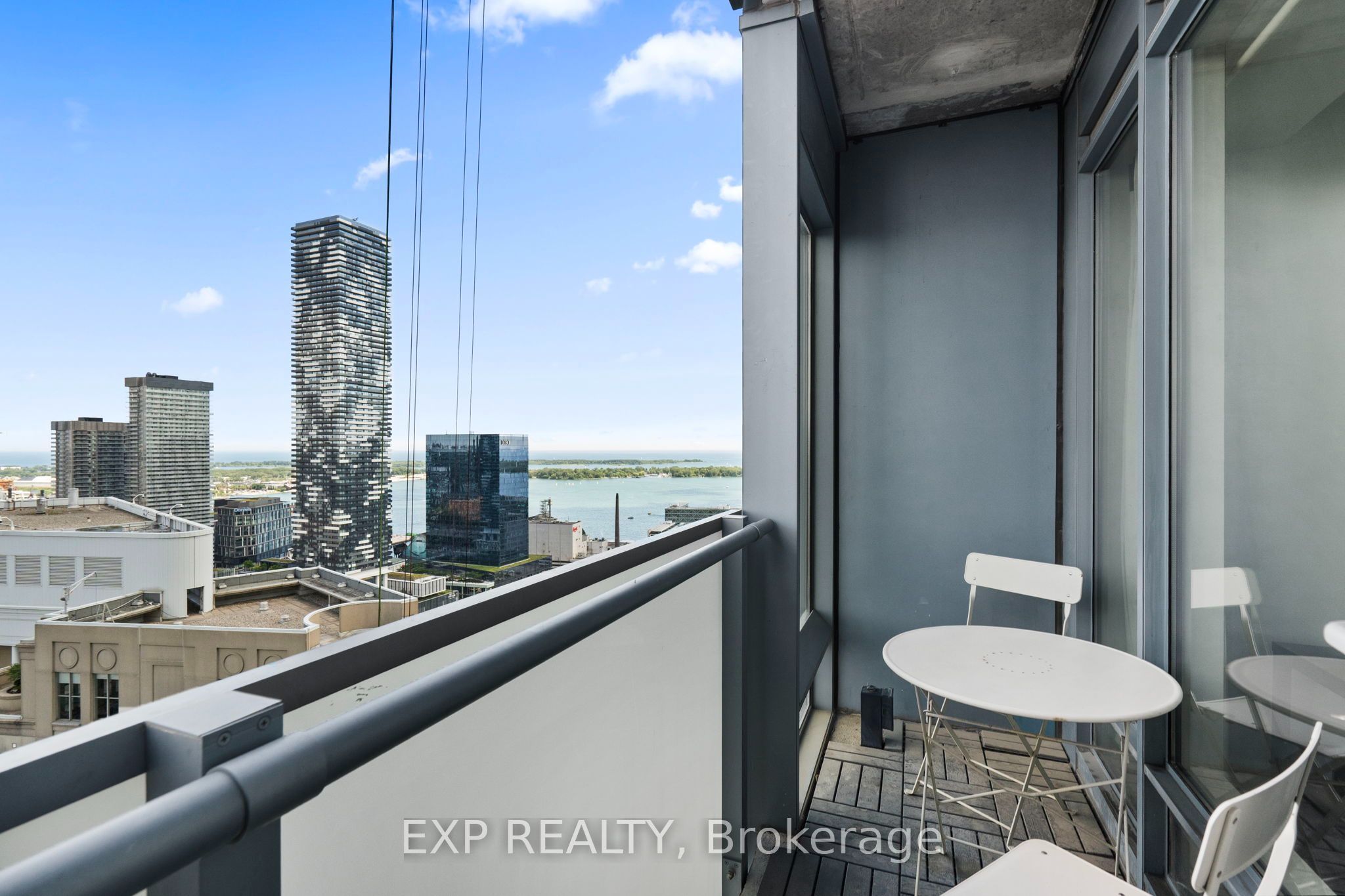 8 The Esplanade 3510, Toronto, ON M5E 0A6 photo 4